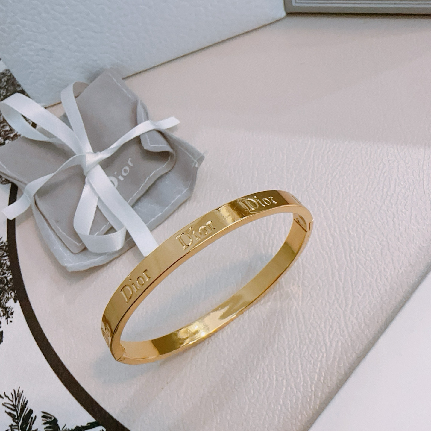 Dior bracelet in steel - cnluxepick