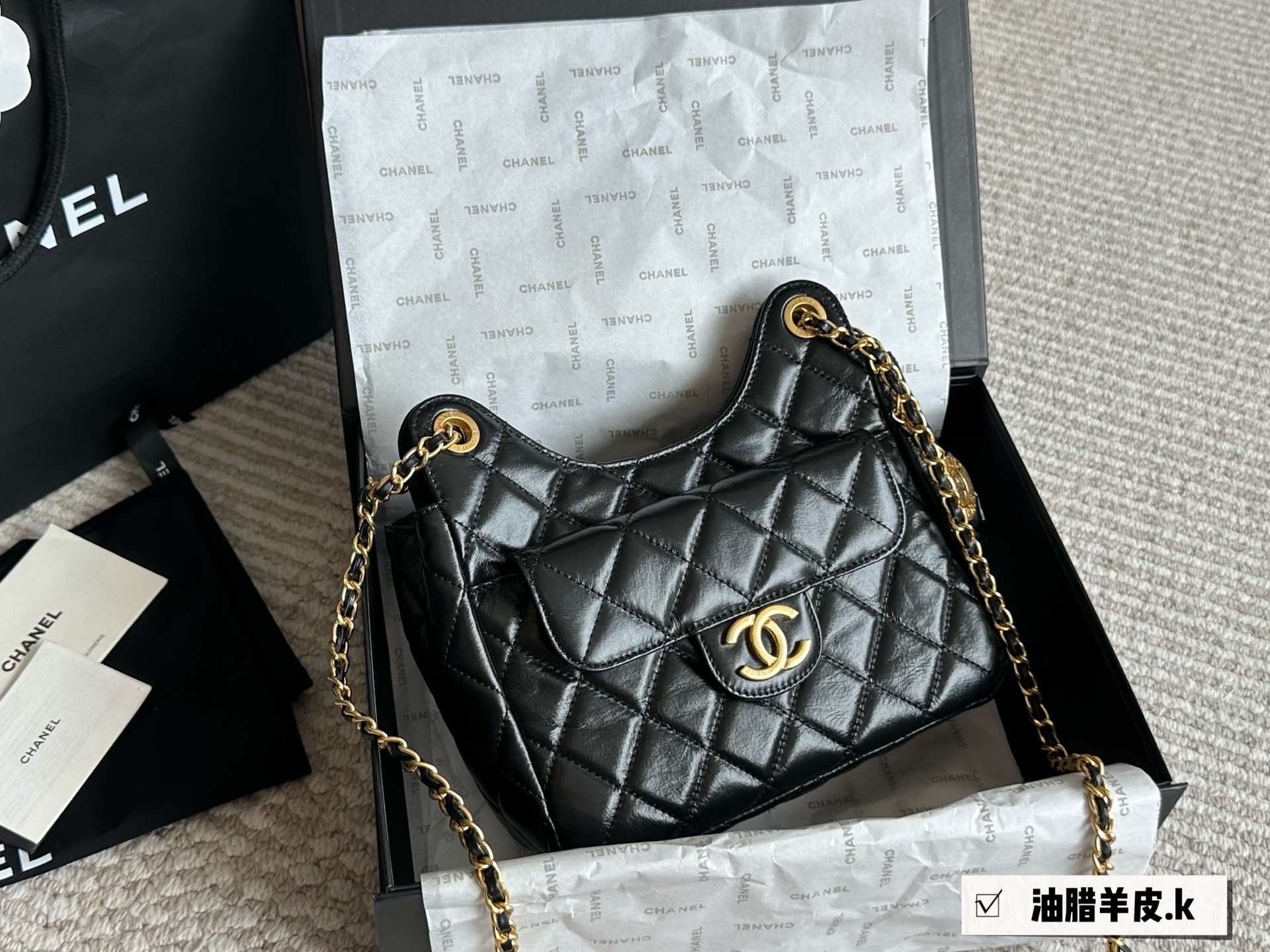 Chanel waxed leather shoulder bag - cnluxepick