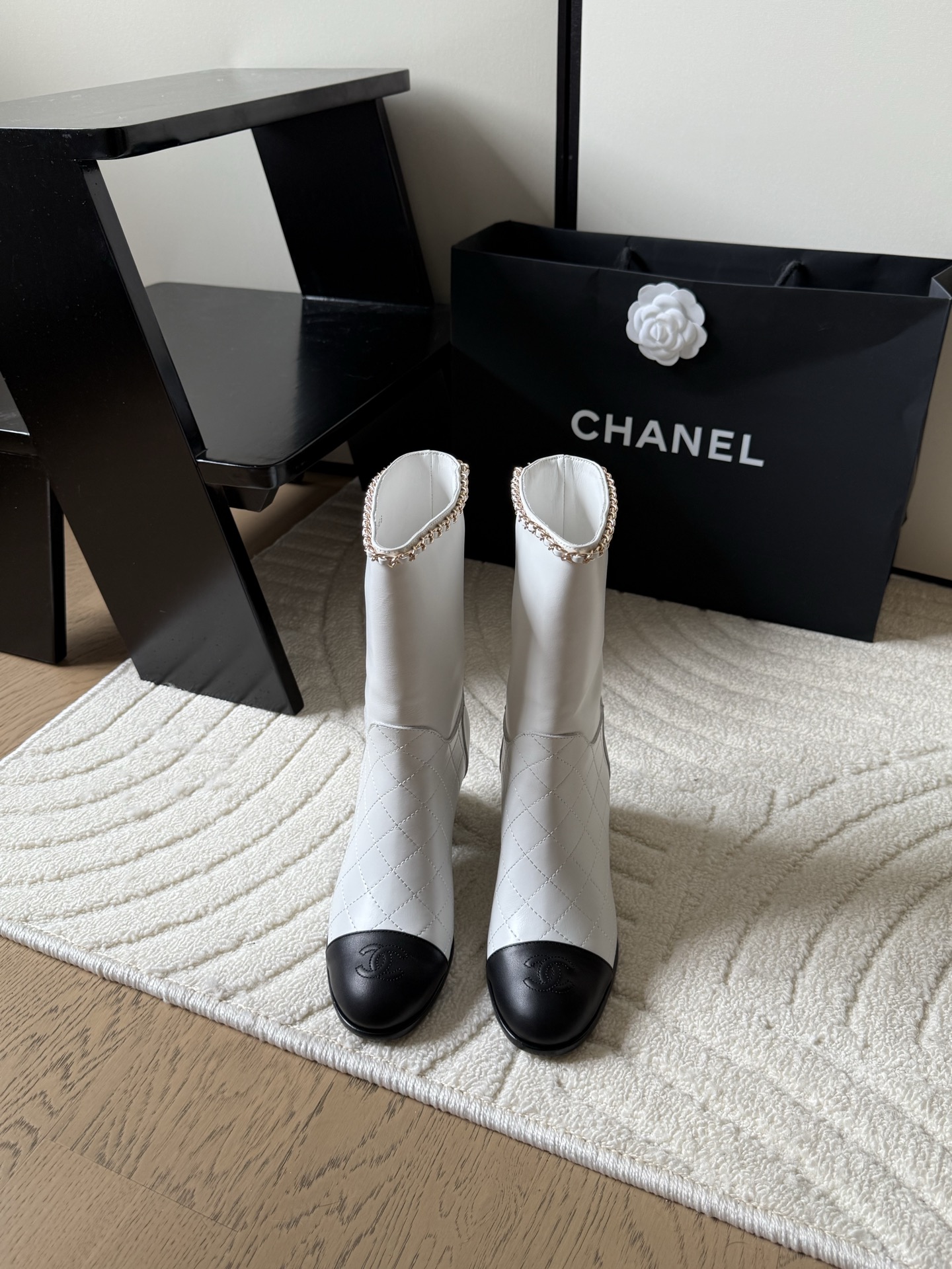 Chanel 25K new chain boots for autumn and winter - cnluxepick