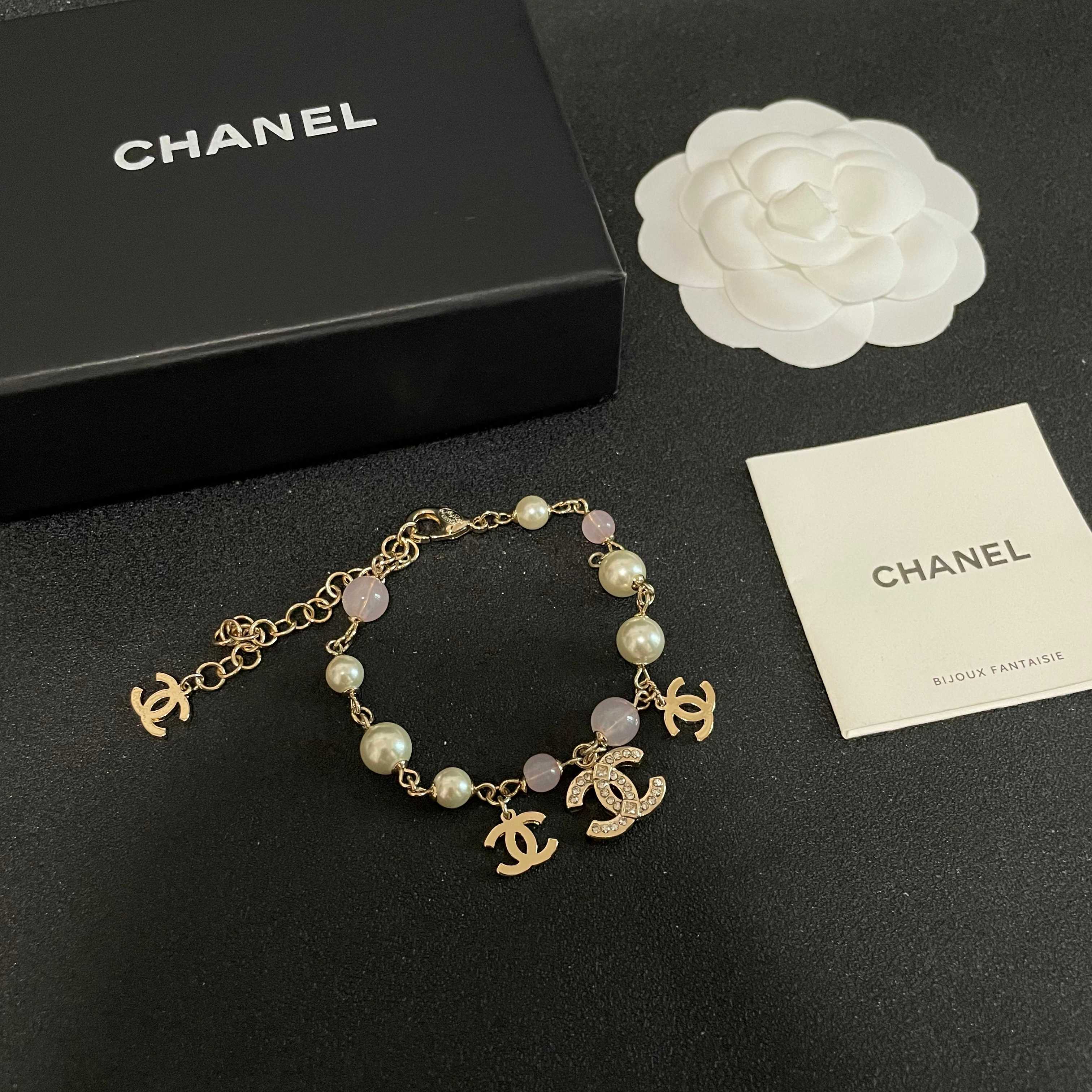 Chanel vintage letter bracelet - cnluxepick