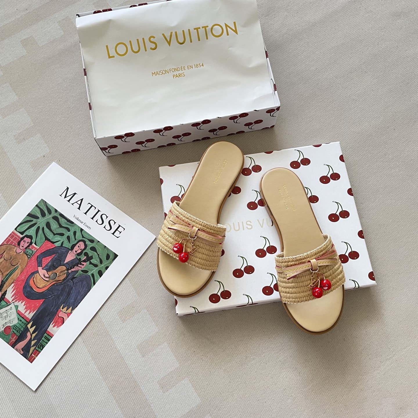 LV Cherry Series Slippers - cnluxepick