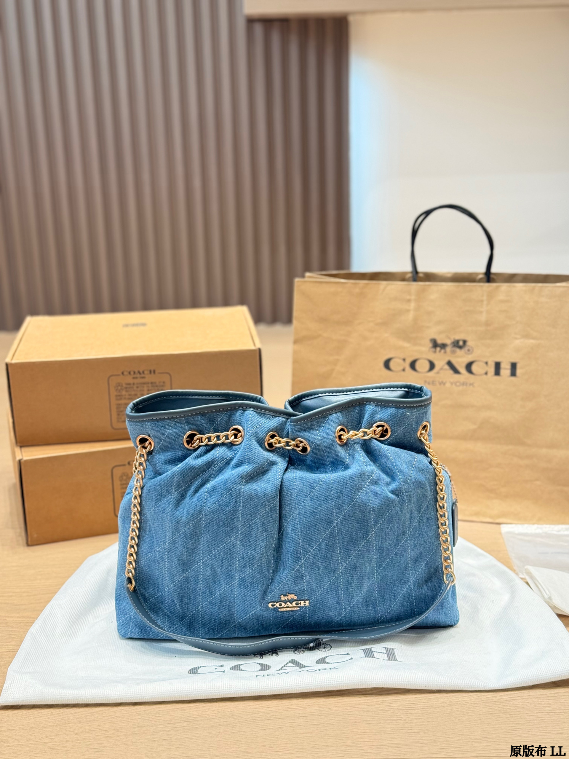 COACH Quilted chain tote bag - cnluxepick
