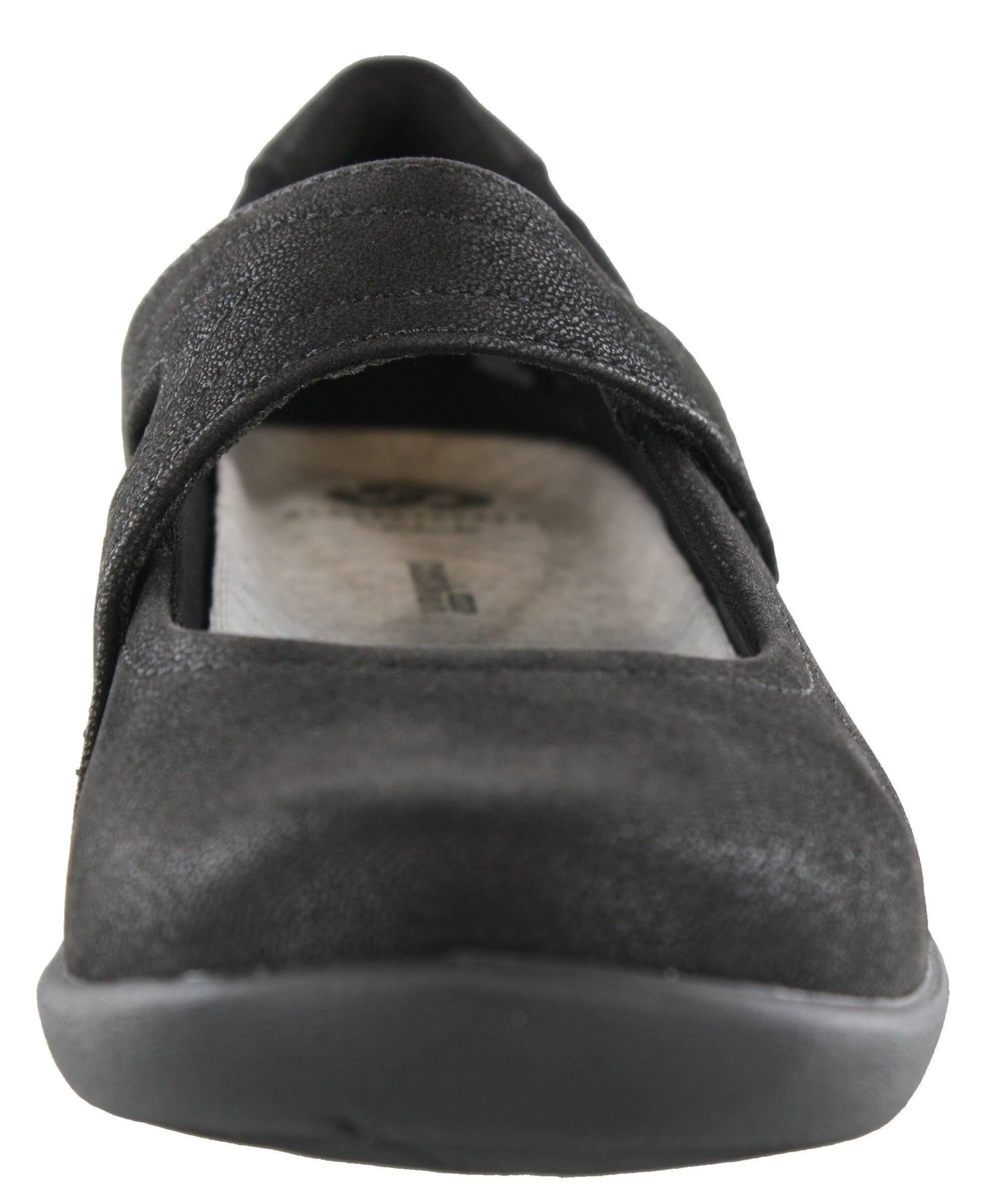 Clarks Sillian Bella Black / 7