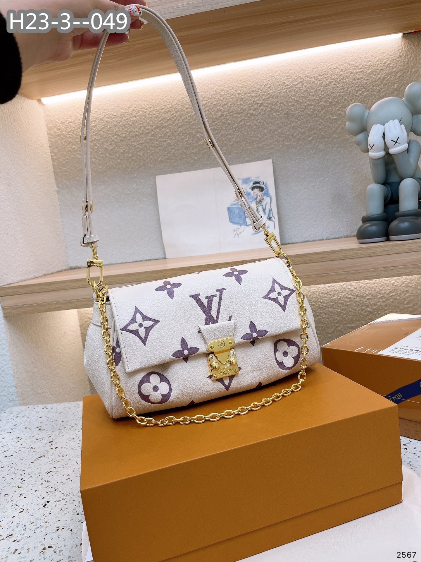 Louis Vuitton Favorite 24Cm White And Purple M45836