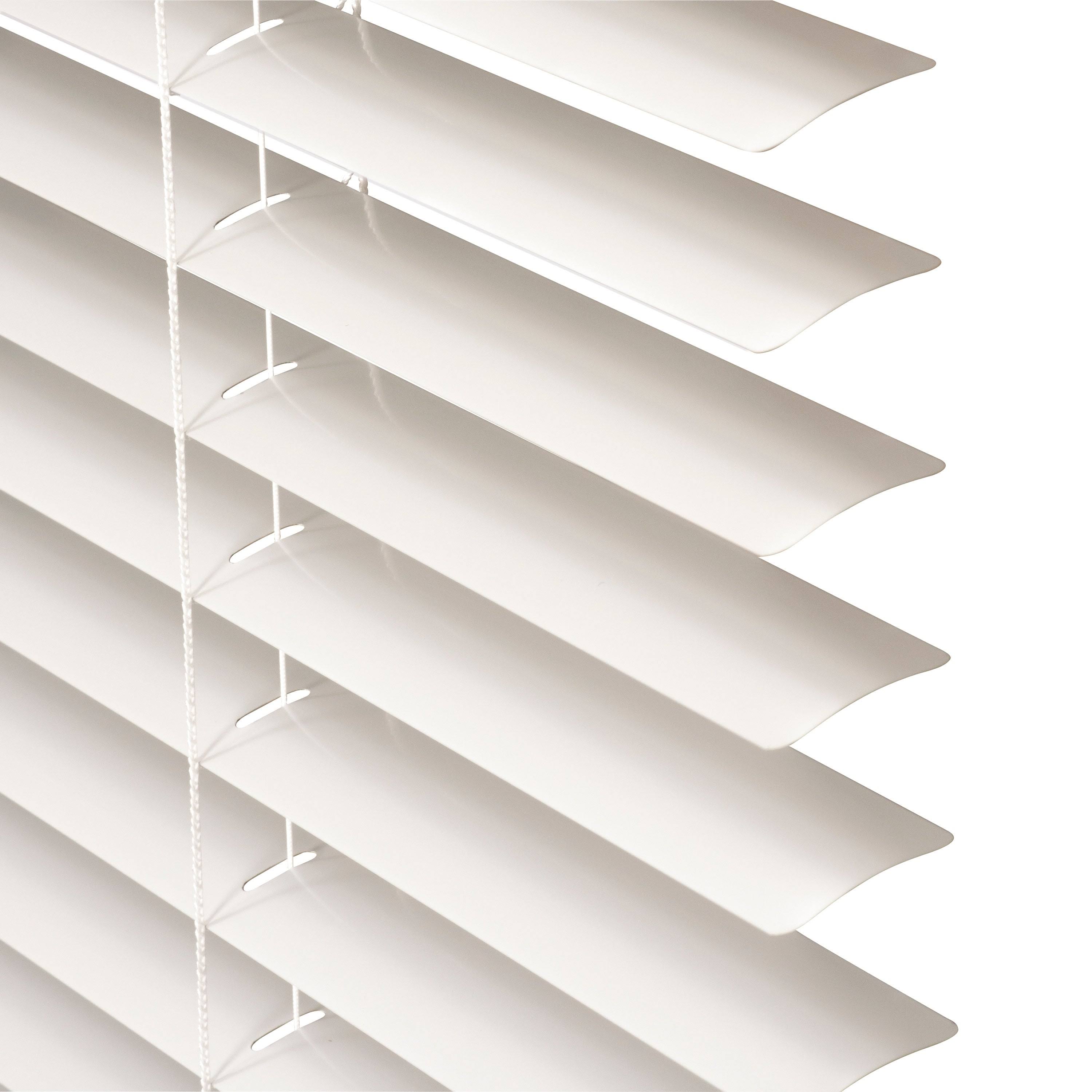 Lotus u0026 Windoware 1x22 Aluminum Blind, 58x22 W x 72x22 L, Alabaster
