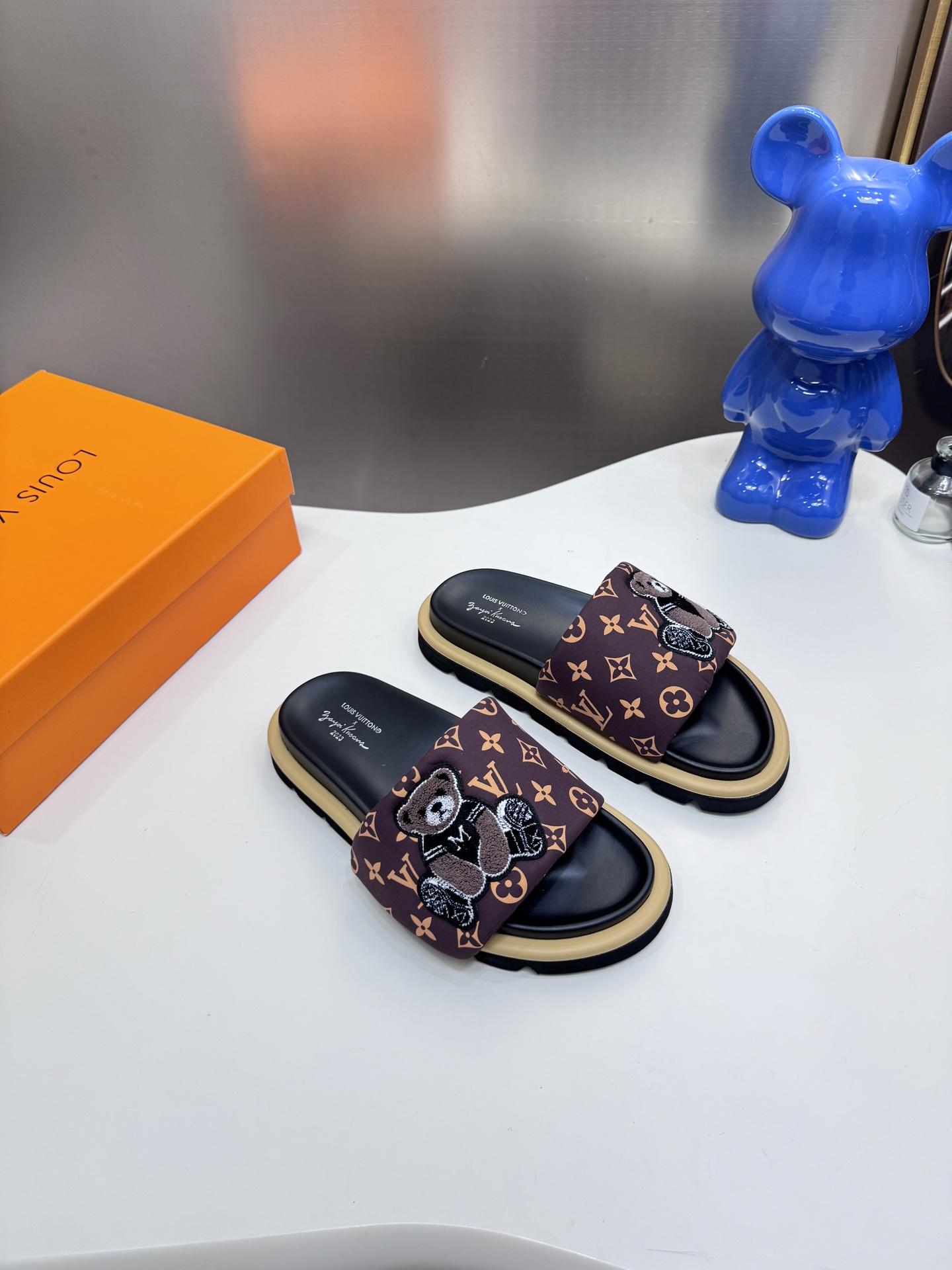 LV Velcro Slippers - cnluxepick