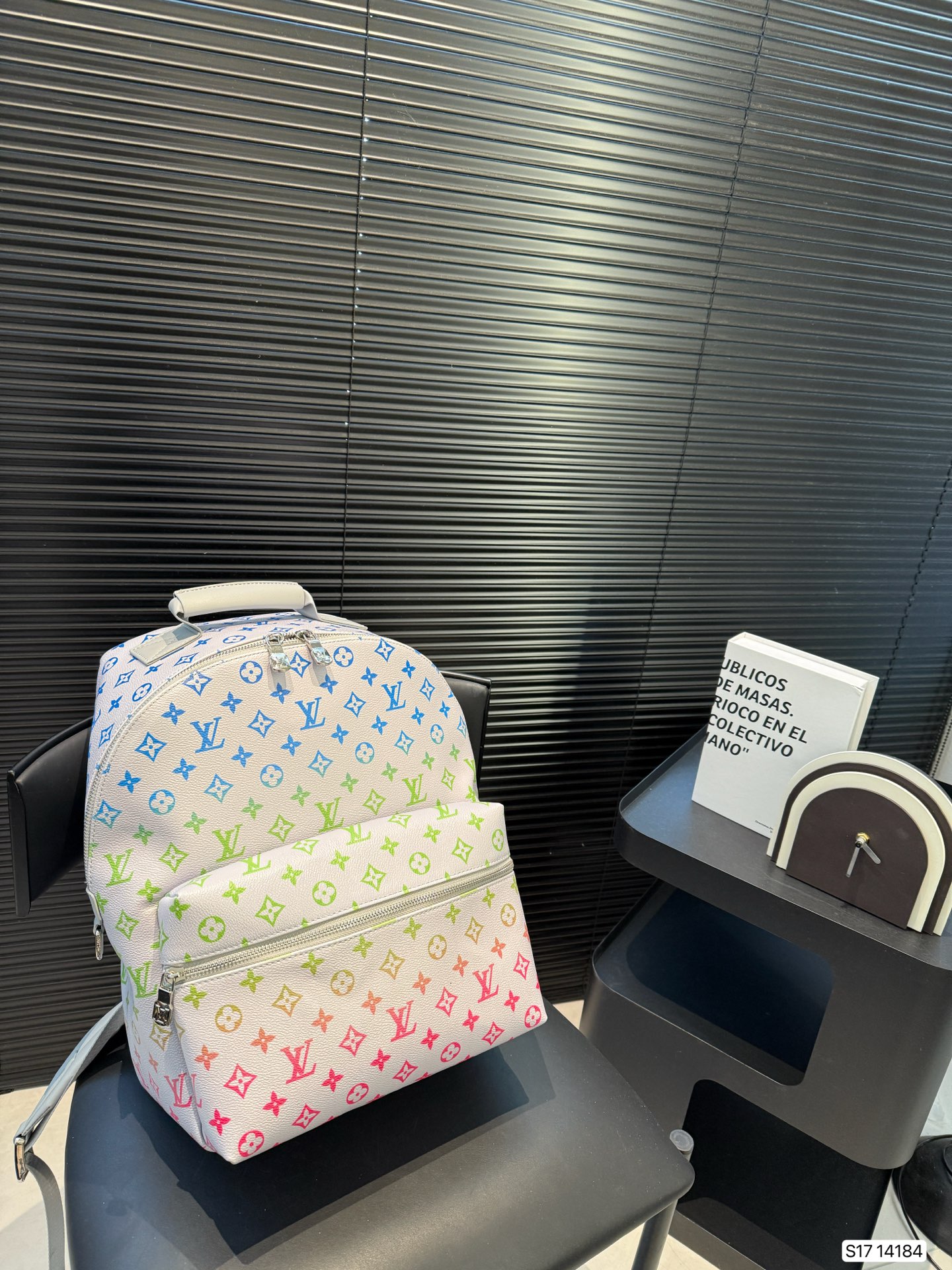 Lv backpack is wear-resistant practical and has large capacity - cnluxepick