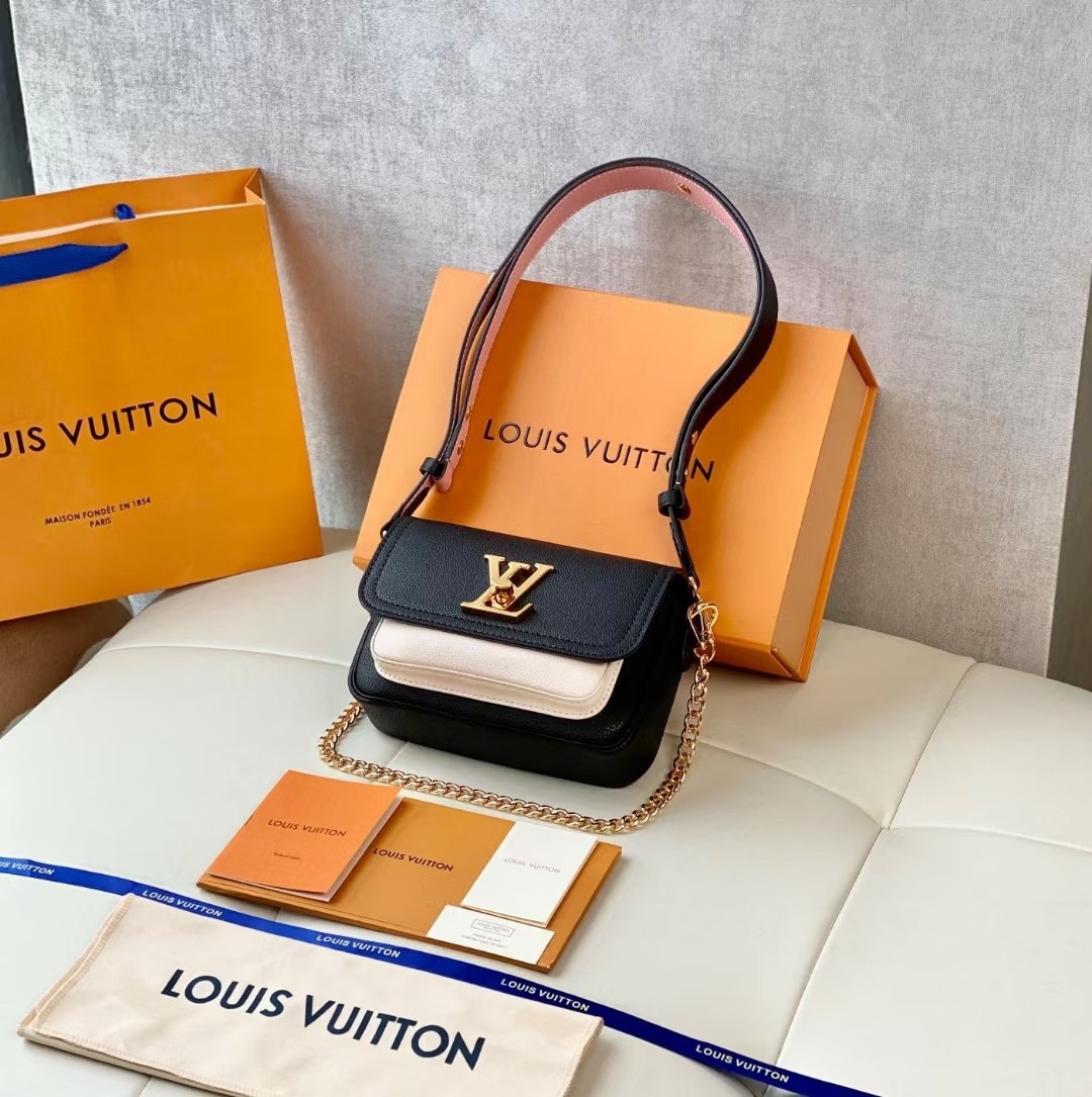 Louis Vuitton Lockme Tender 19Cm Black