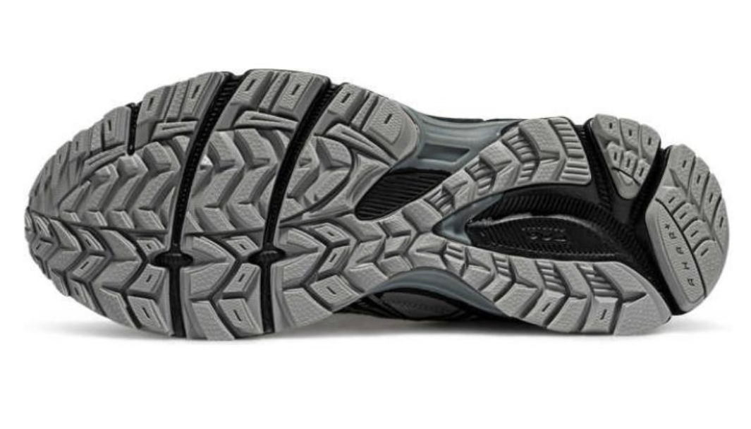 ASICS Gel-Kahana 8 SP Grey/Black 1203B136-020