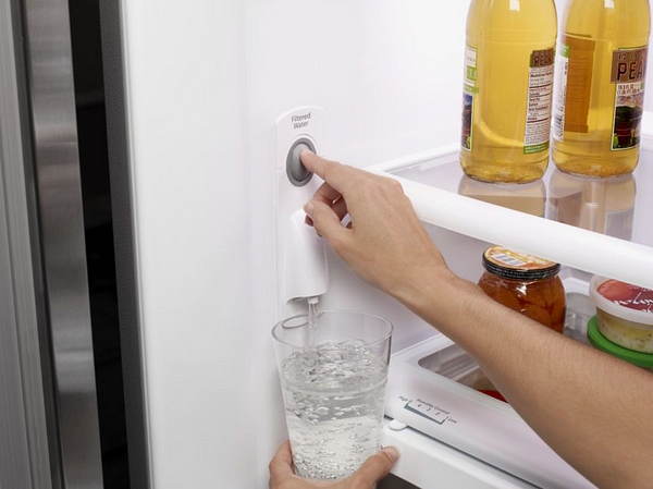 How Do You Know When to Change the Water Filters in Your Refrigerator?
