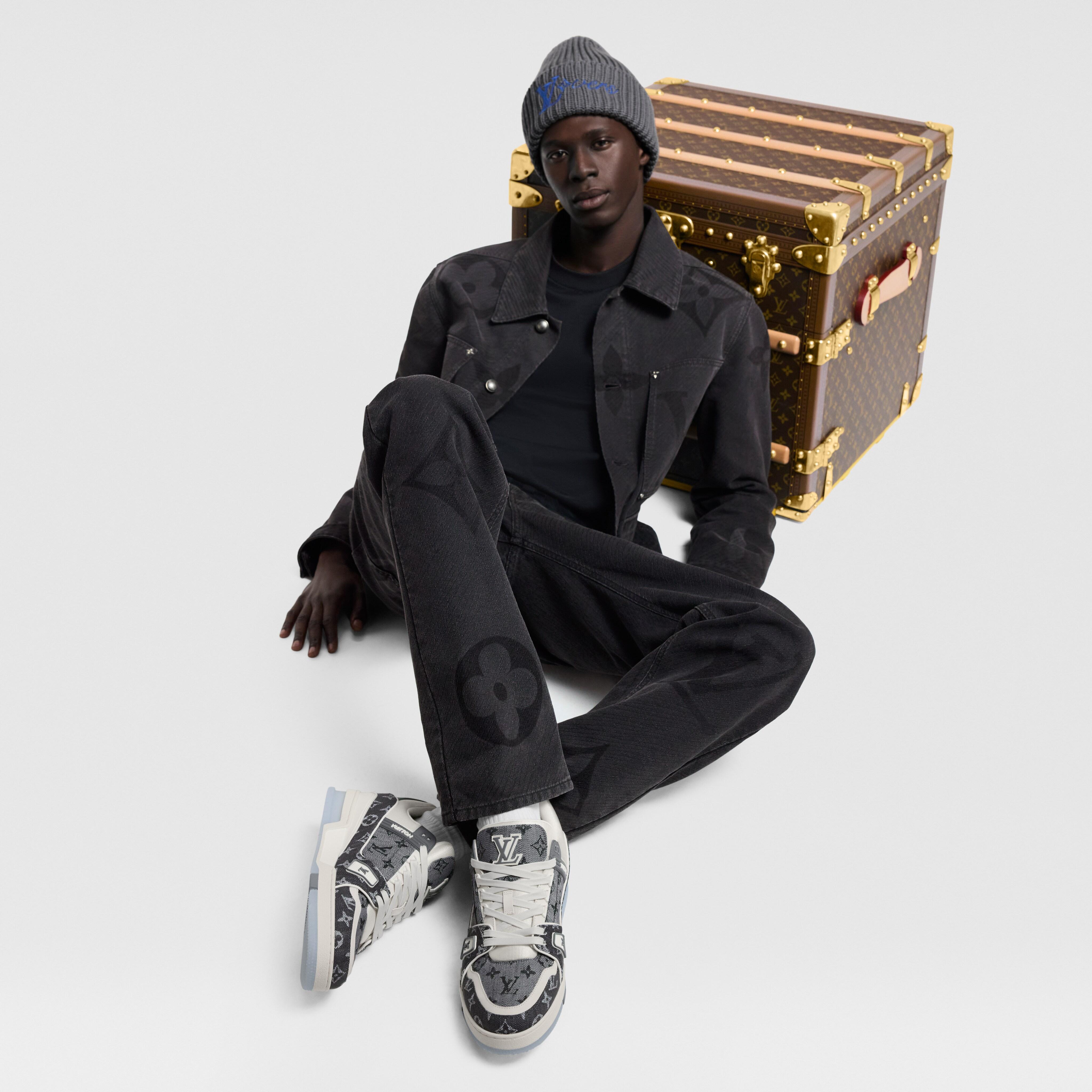 LV 트레이너 스니커즈