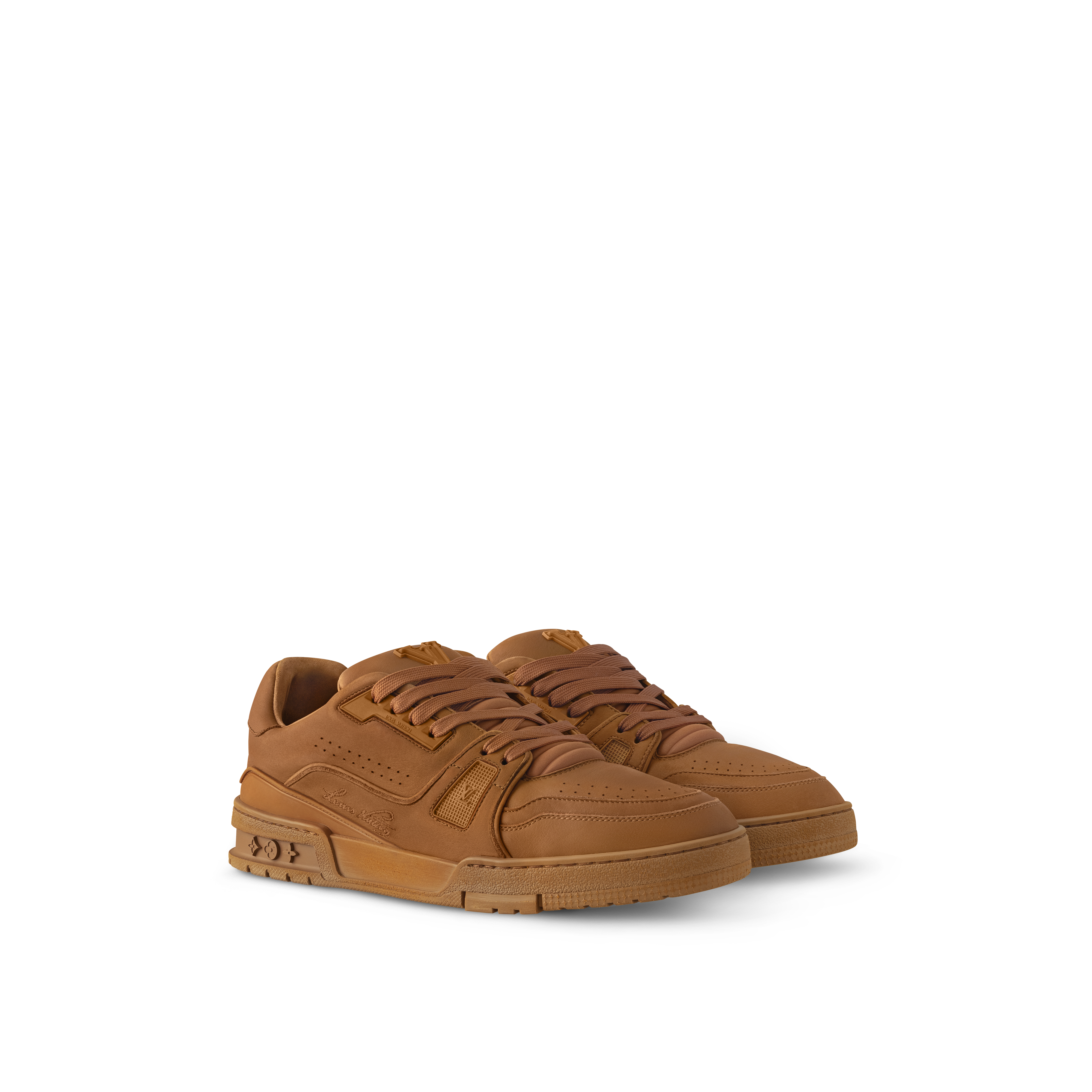 LV 트레이너 디스트레스드 스니커즈