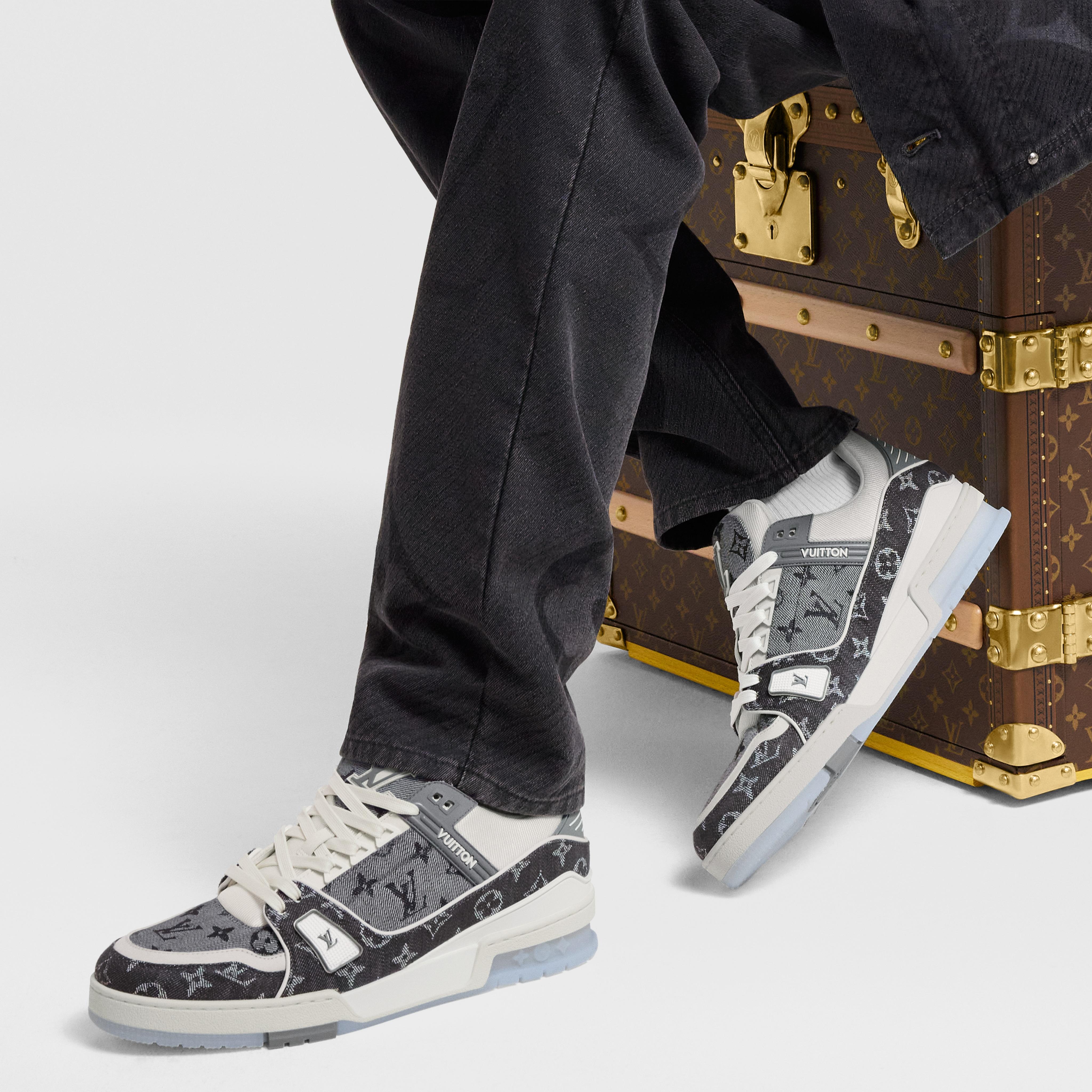 LV 트레이너 스니커즈
