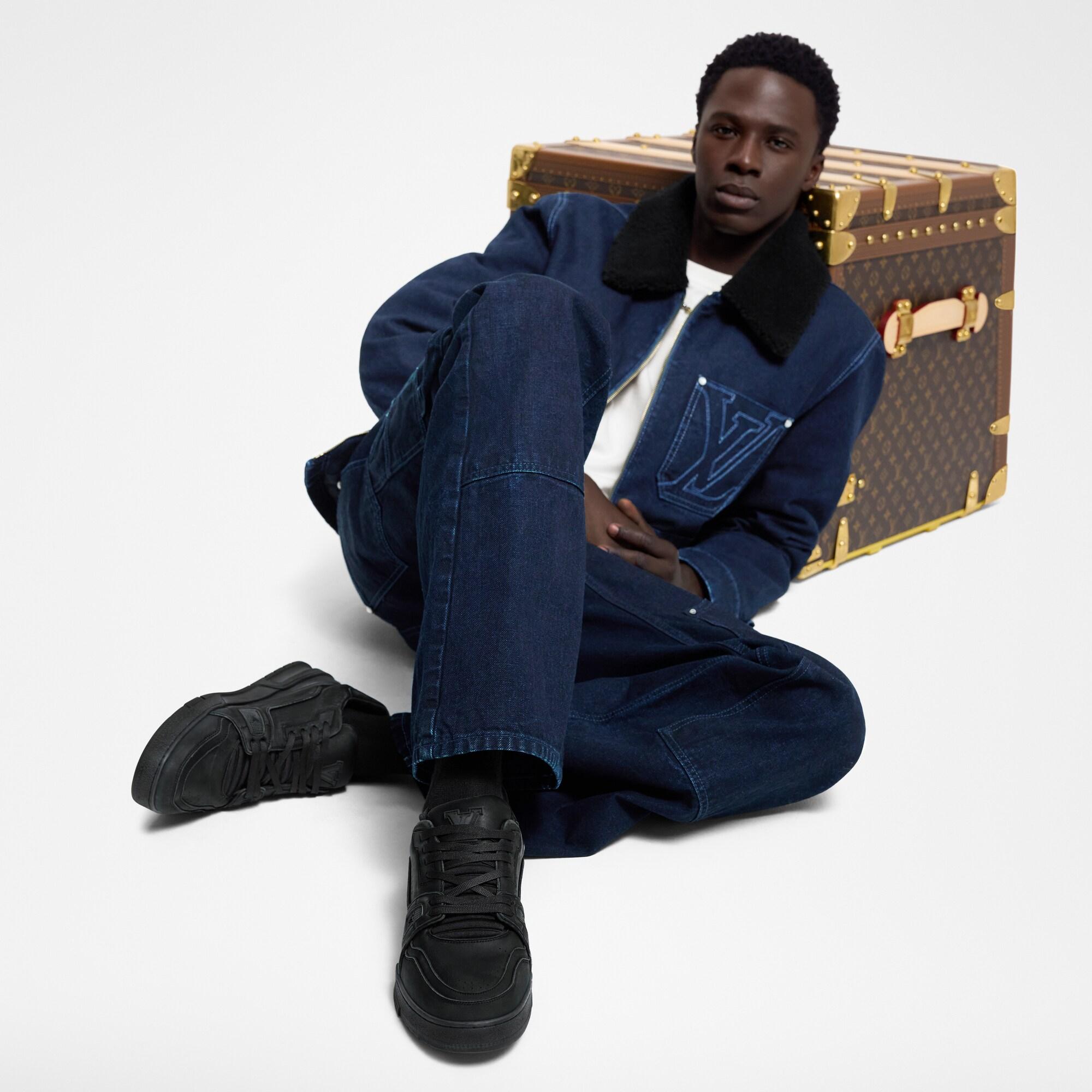 LV 트레이너 디스트레스드 스니커즈