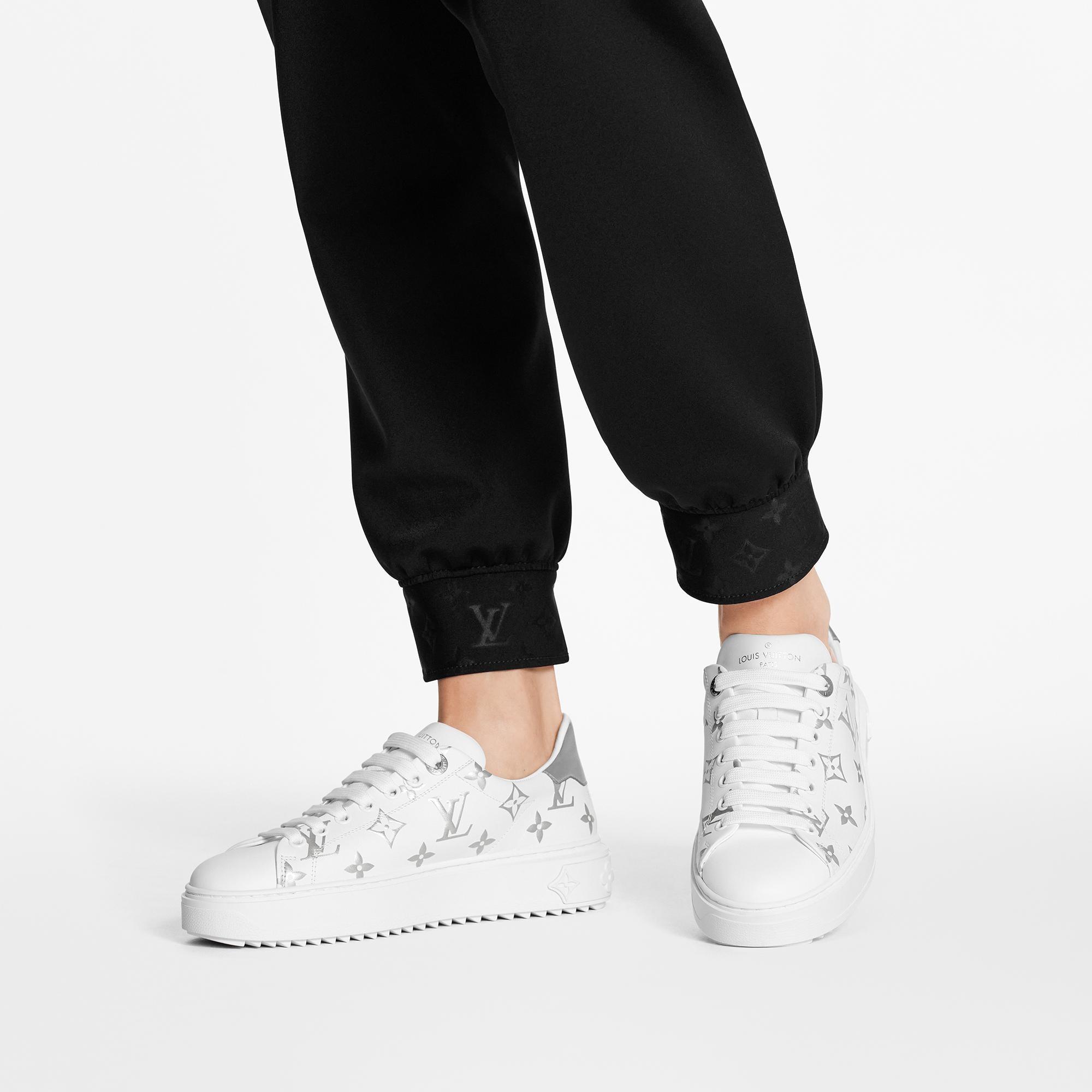 타임 아웃 스니커즈