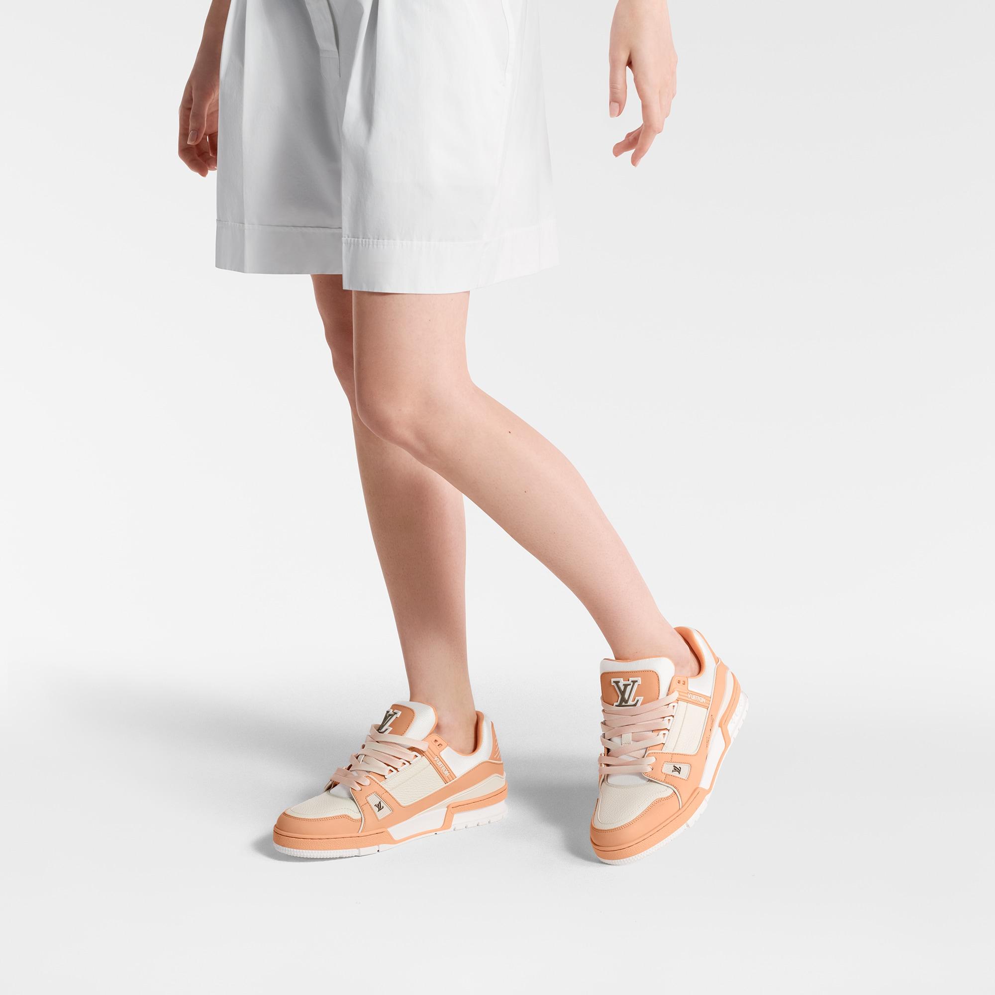 LV 트레이너 스니커즈