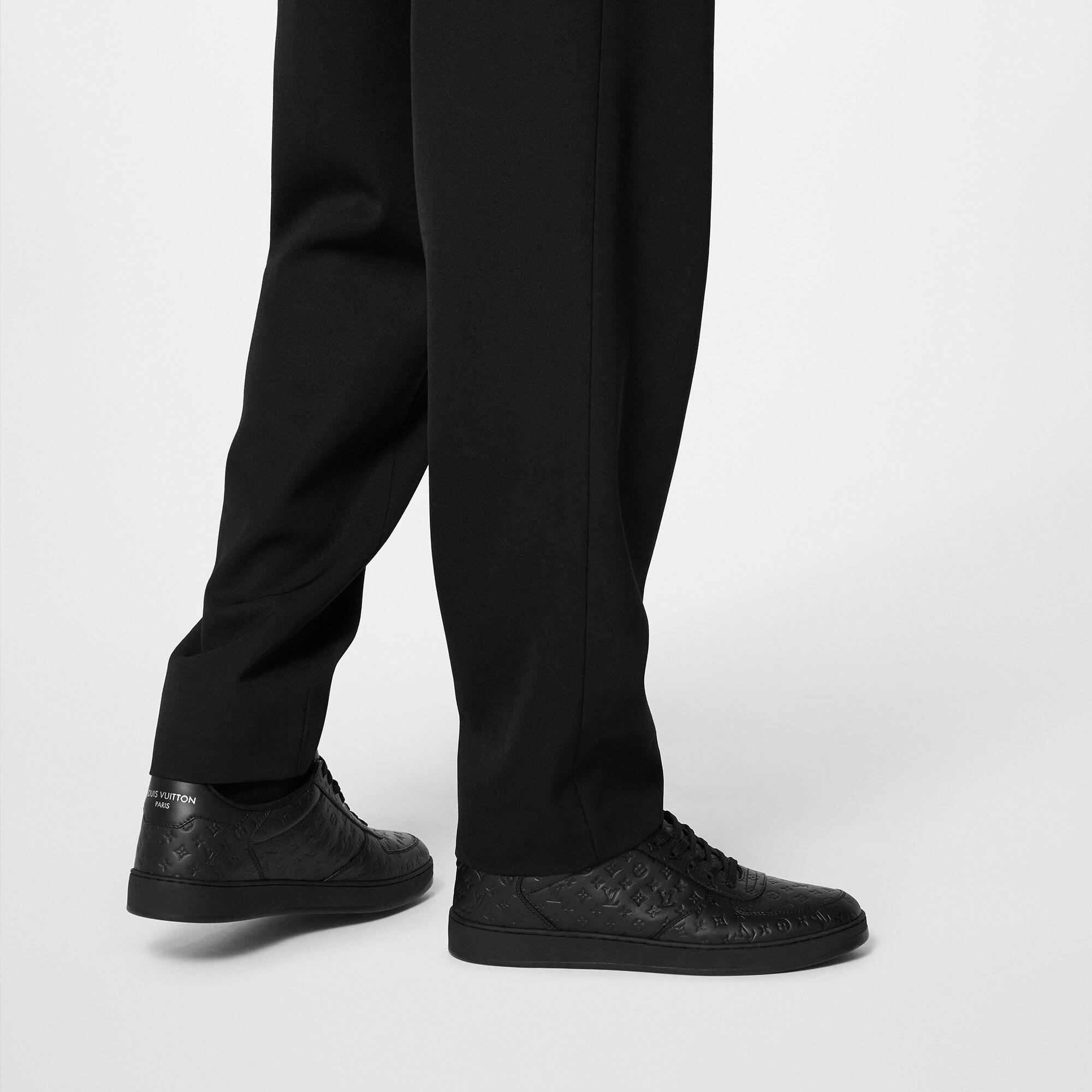 리볼리 스니커즈