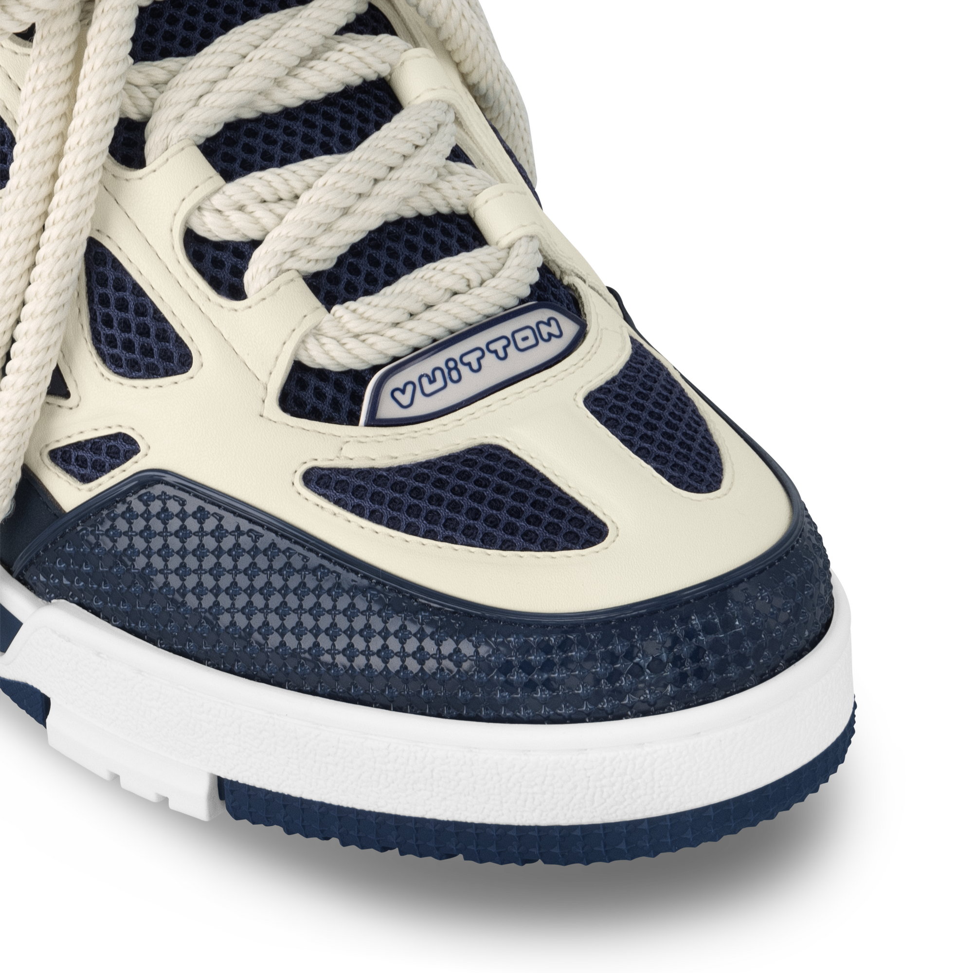 LV 스케이트 스니커즈