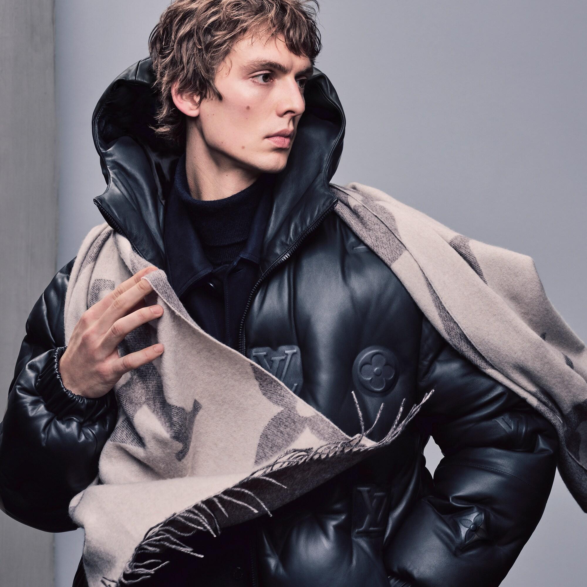 모노그램 자이언트 (Monogram Giant) 스카프