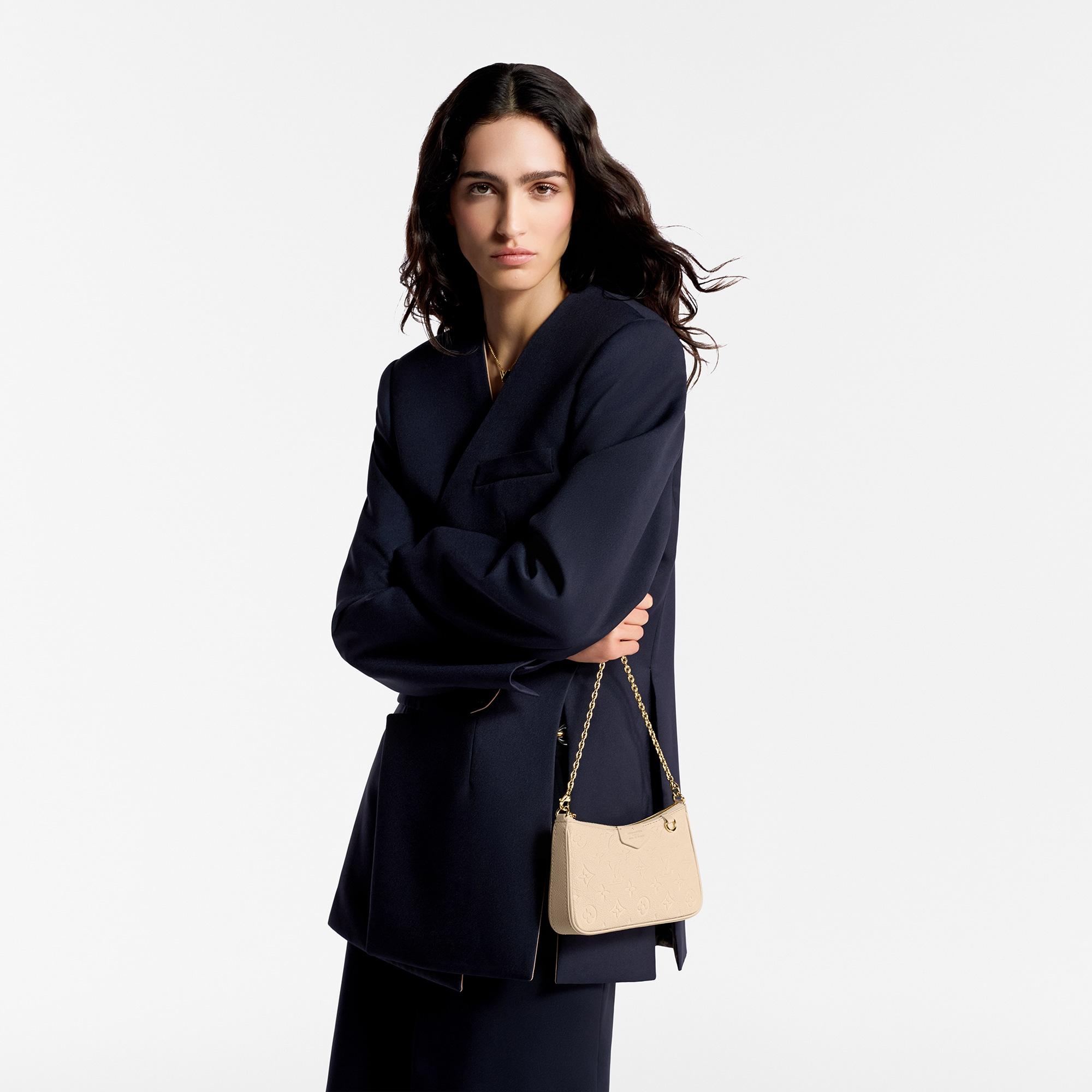 이지 파우치 온 스트랩