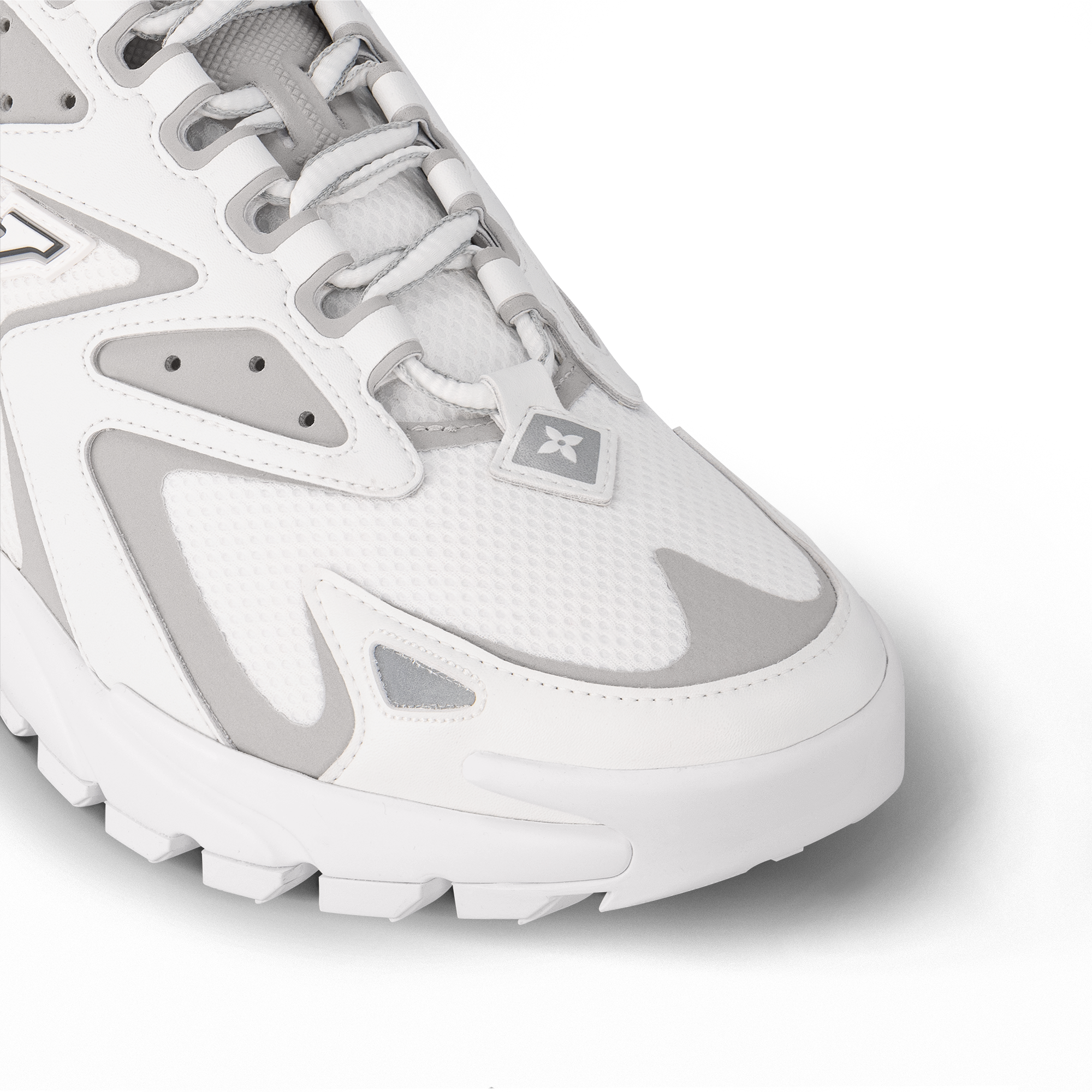 LV 러너 태틱 스니커즈