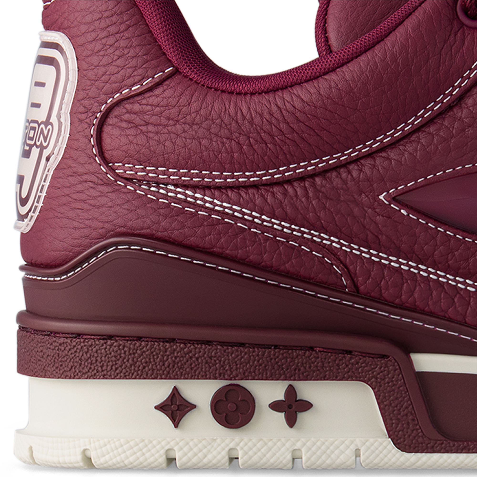 LV 스케이트 스니커즈