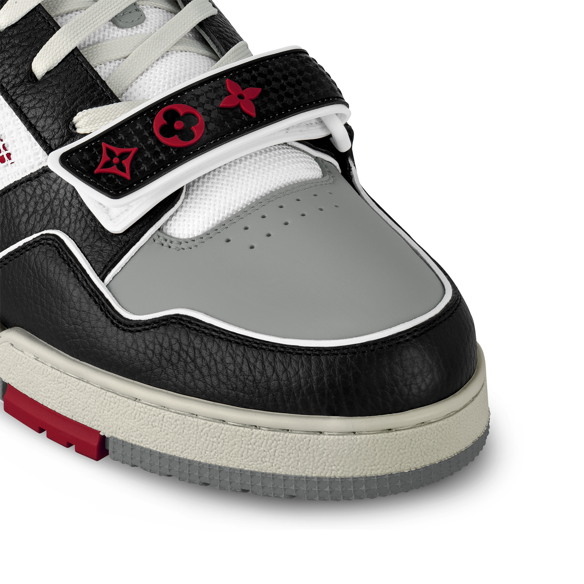 LV 트레이너 스니커즈