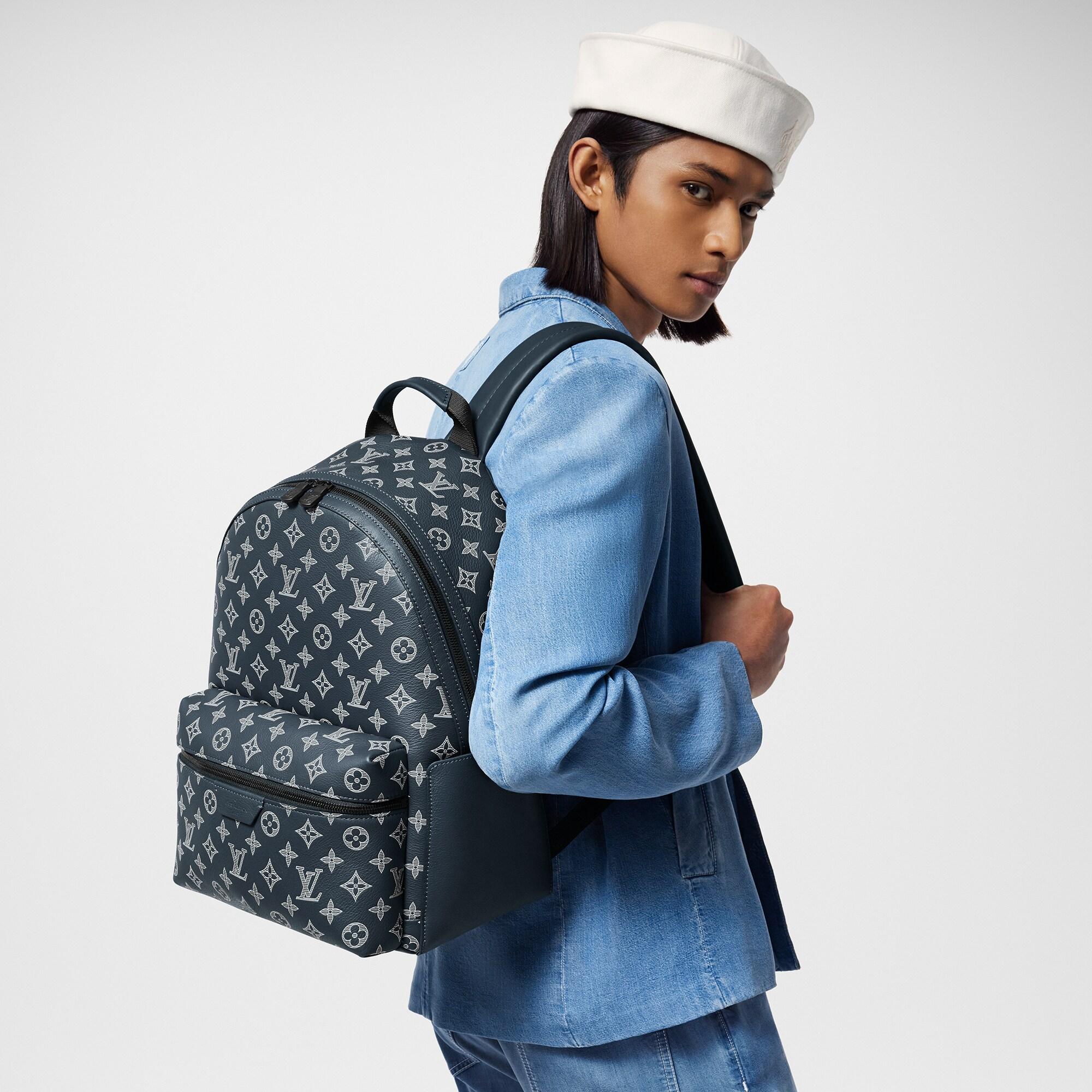 디스커버리 백팩