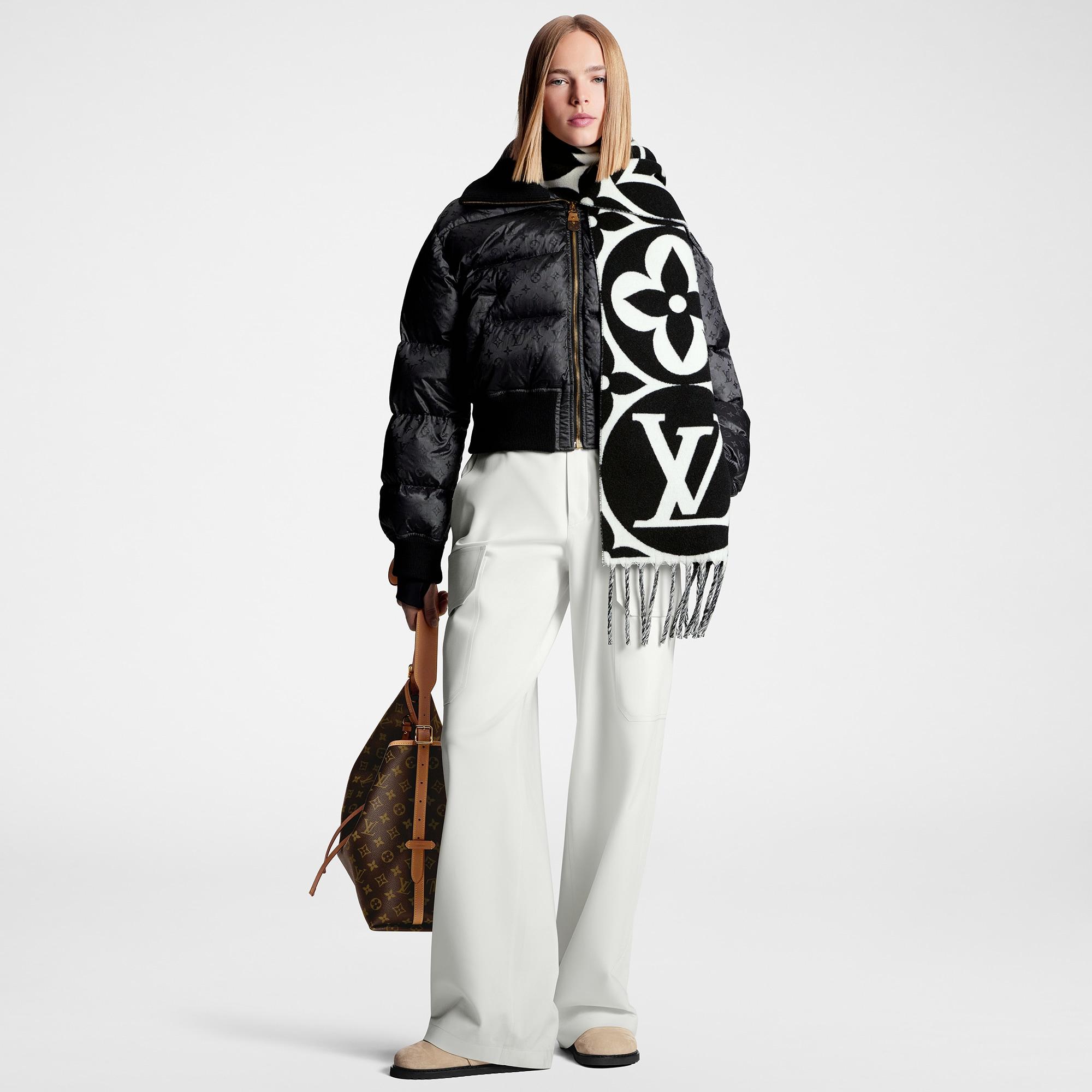 LV 메달리언 스카프