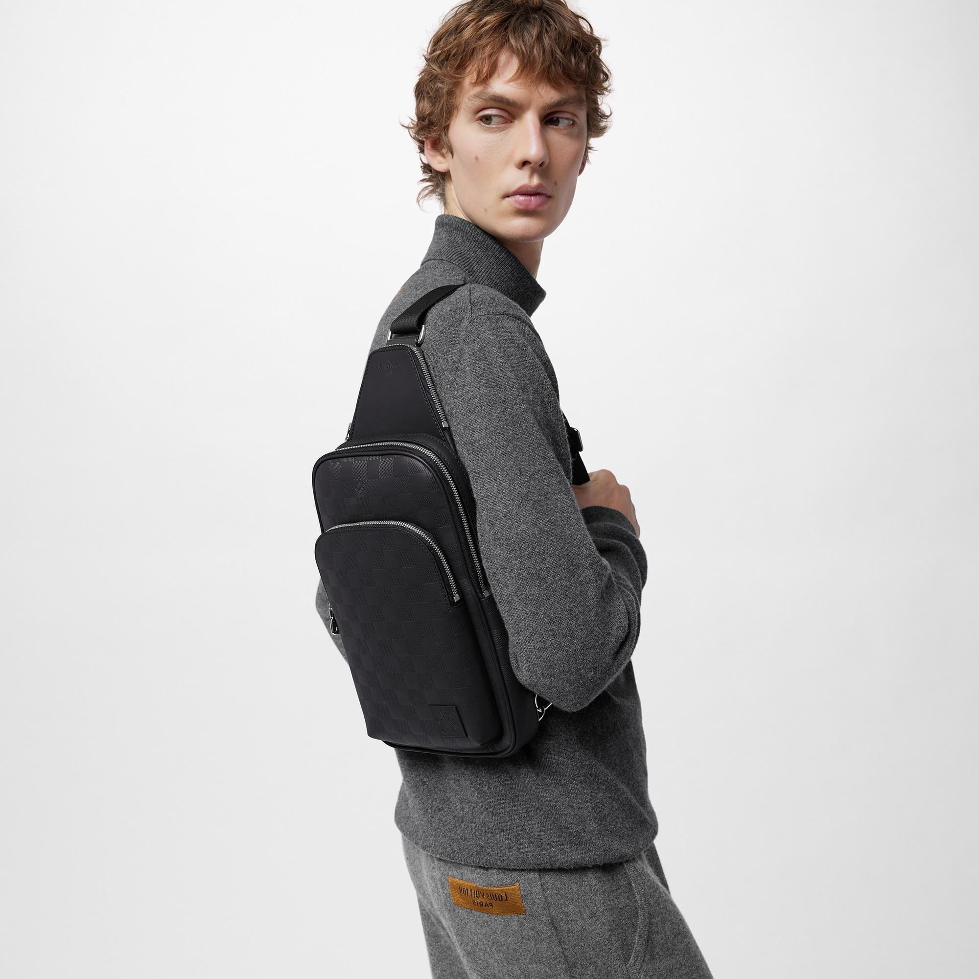 에비뉴 슬링 백