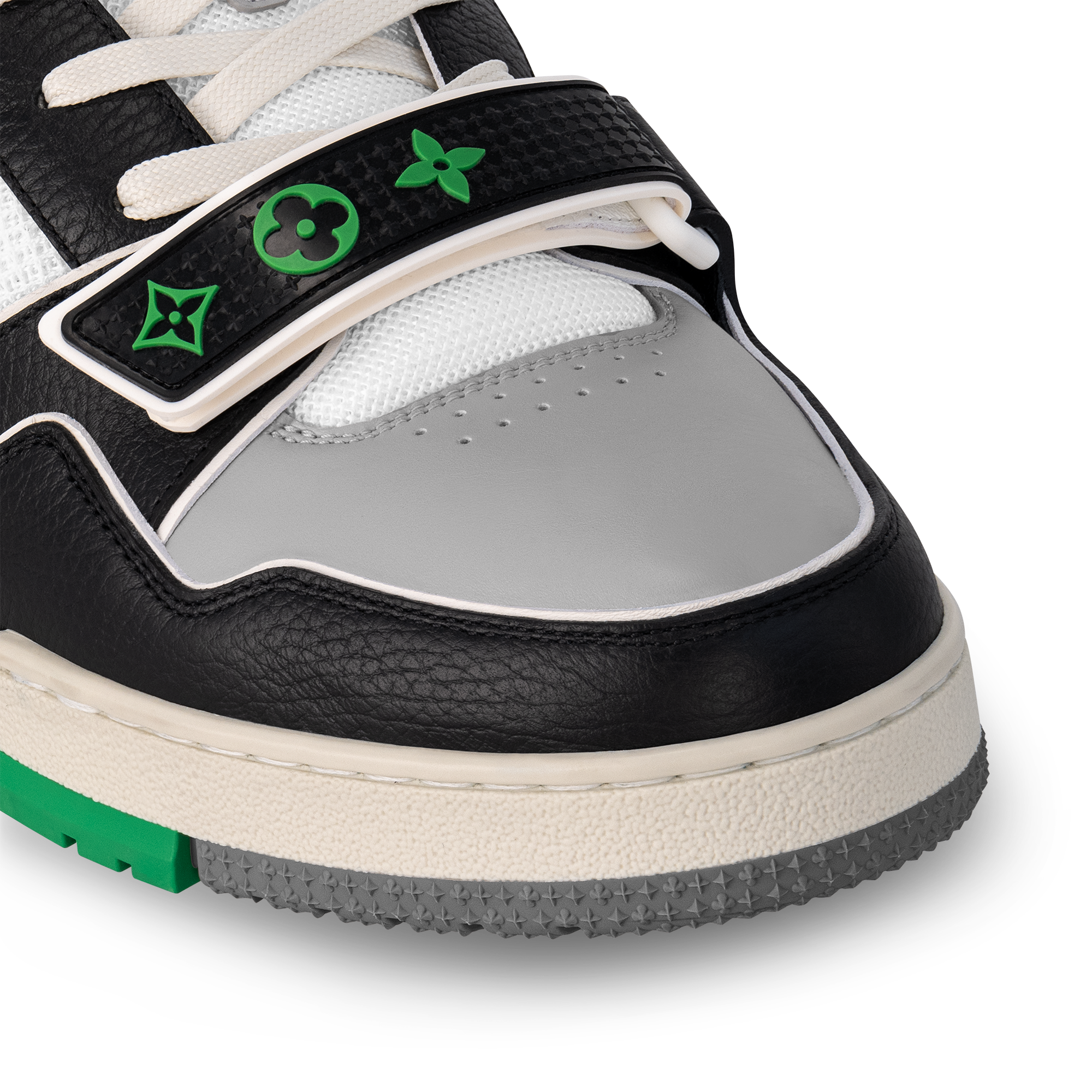 LV 트레이너 스니커즈