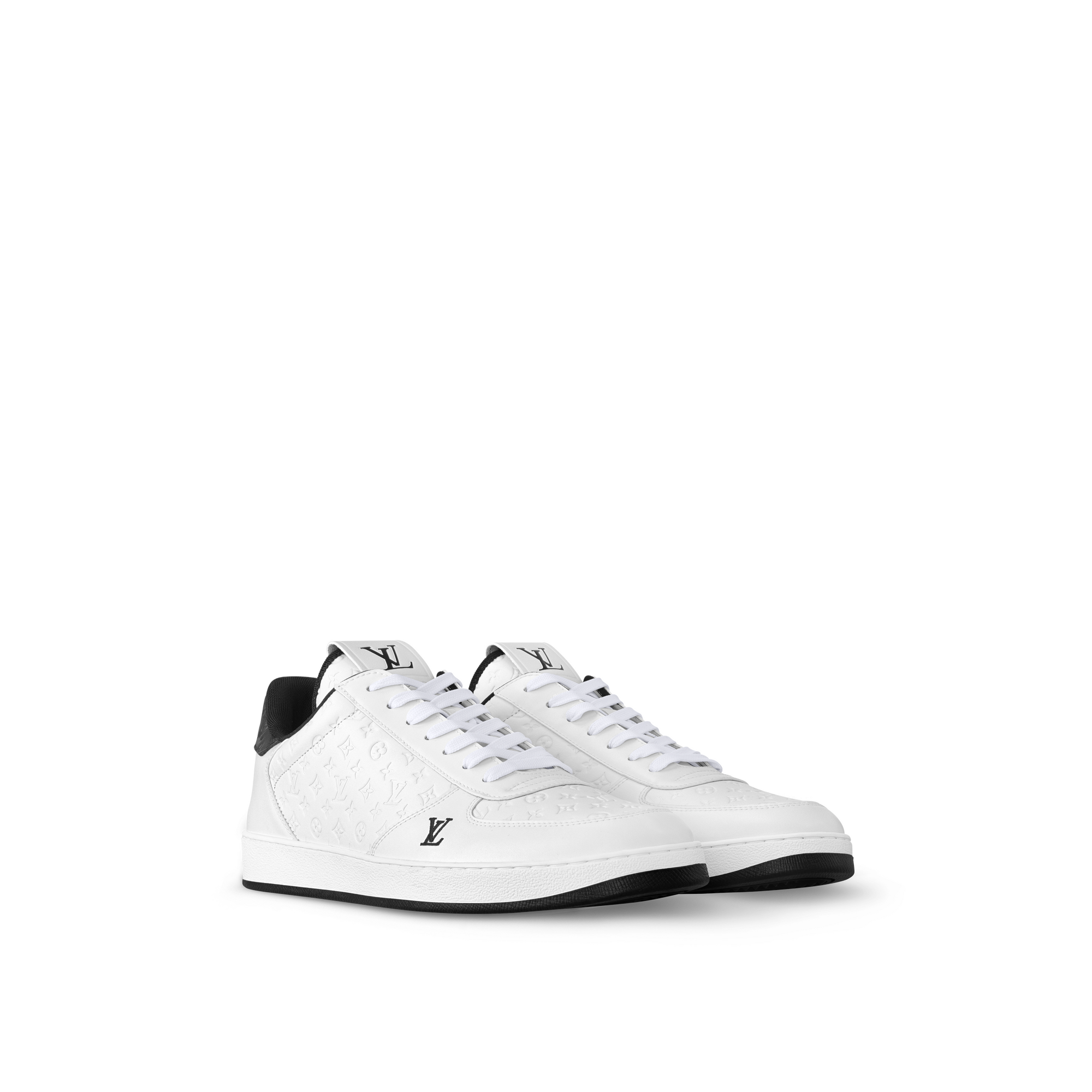 리볼리 스니커즈