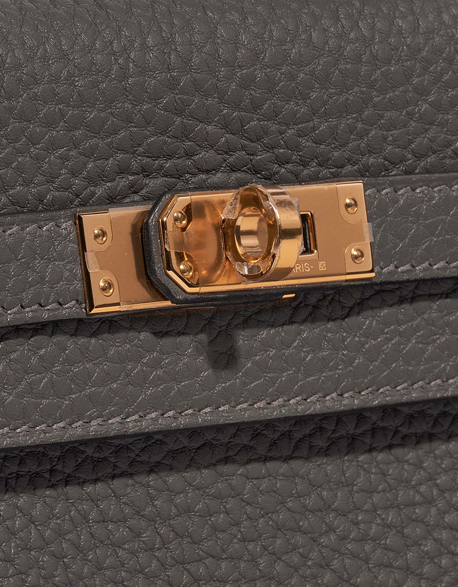 Hermès Kelly 25 Gold Hardware Togo Leather 0L Grismeyer