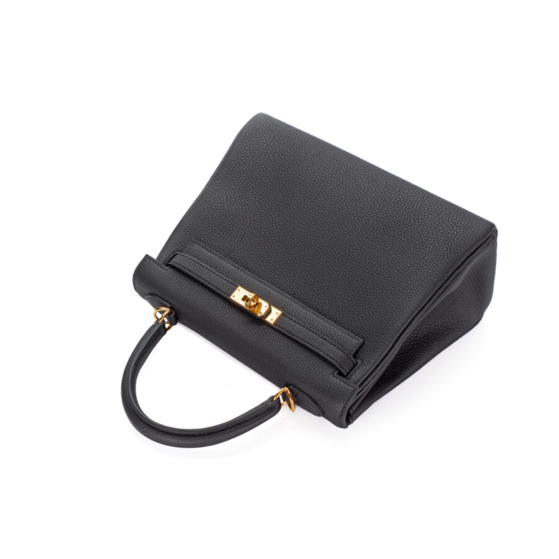Hermès Kelly 25 Gold Hardware Hand-stitched Togo Leather Noir