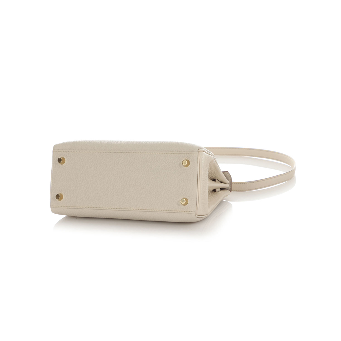 Hermès Kelly 25 Gold Hardware Hand-stitched 10 Craie Togo Leather