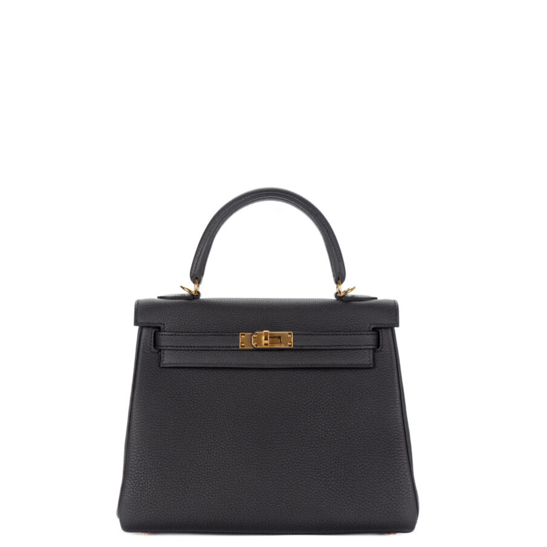 Hermès Kelly 25 Gold Hardware Hand-stitched Togo Leather Noir