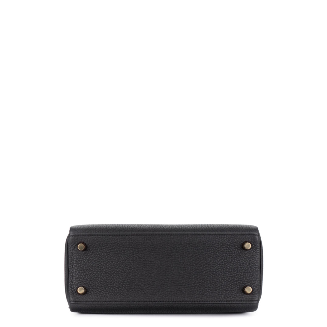 Hermès Kelly 25 Gold Hardware Hand-stitched Togo Leather Noir