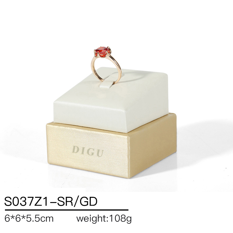 S037 beige DIGU 2024 Hot selling PU Leather jewelry props jewelry display set