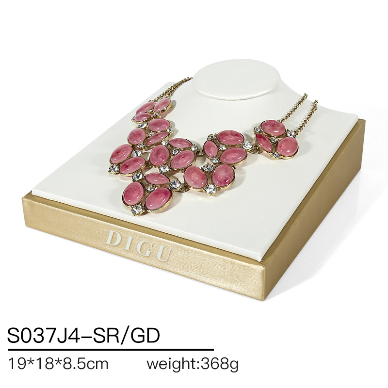 S037 beige DIGU 2024 Hot selling PU Leather jewelry props jewelry display set