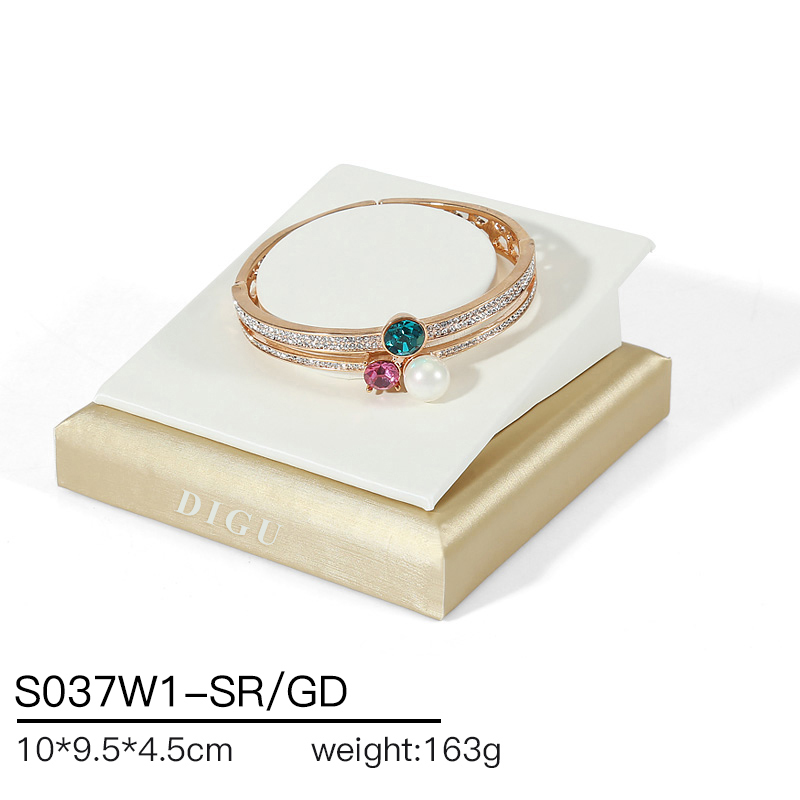 S037 beige DIGU 2024 Hot selling PU Leather jewelry props jewelry display set