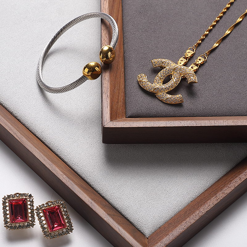 P018 DIGU PU Leather ring necklace bracelet watch bracelet jewelry display tray