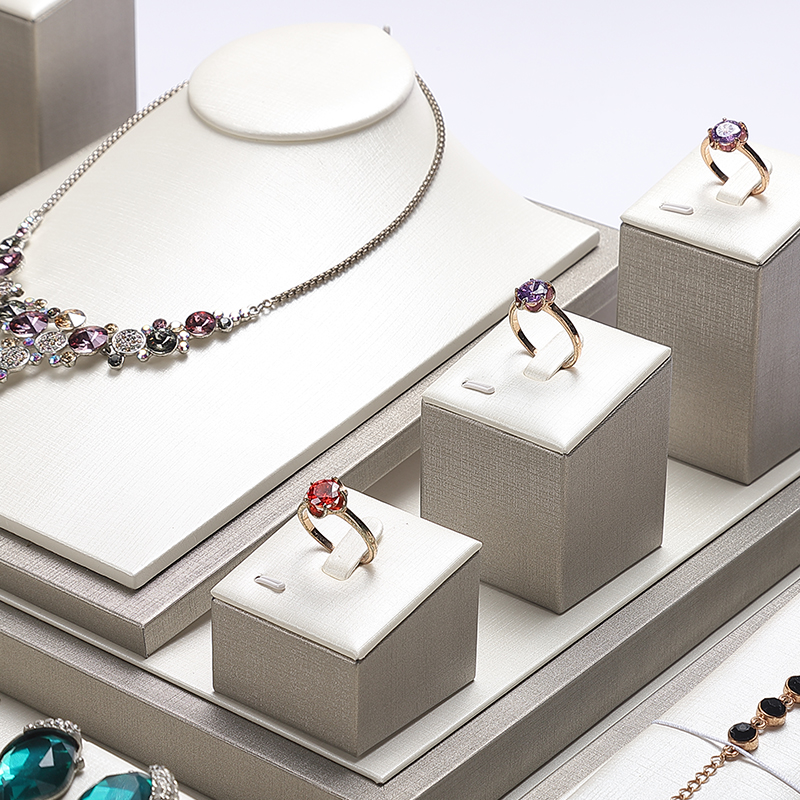 S029 DIGU PU Leather Ring Bracelet Chain Jewelry Display Stand Set