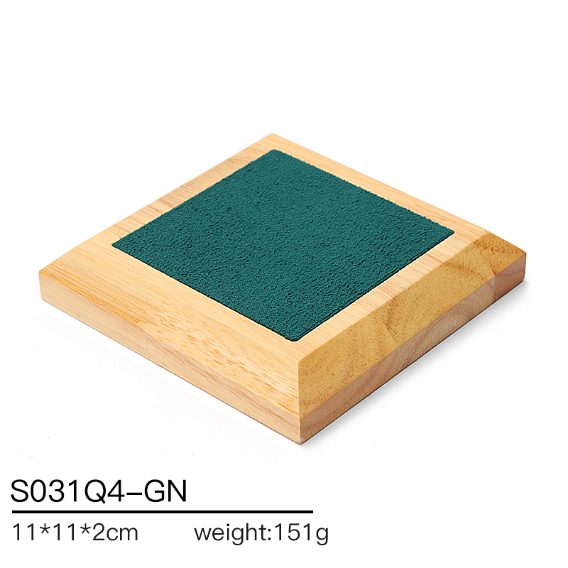 S031 DIGU Jewelry display props made of suede and rubber wood