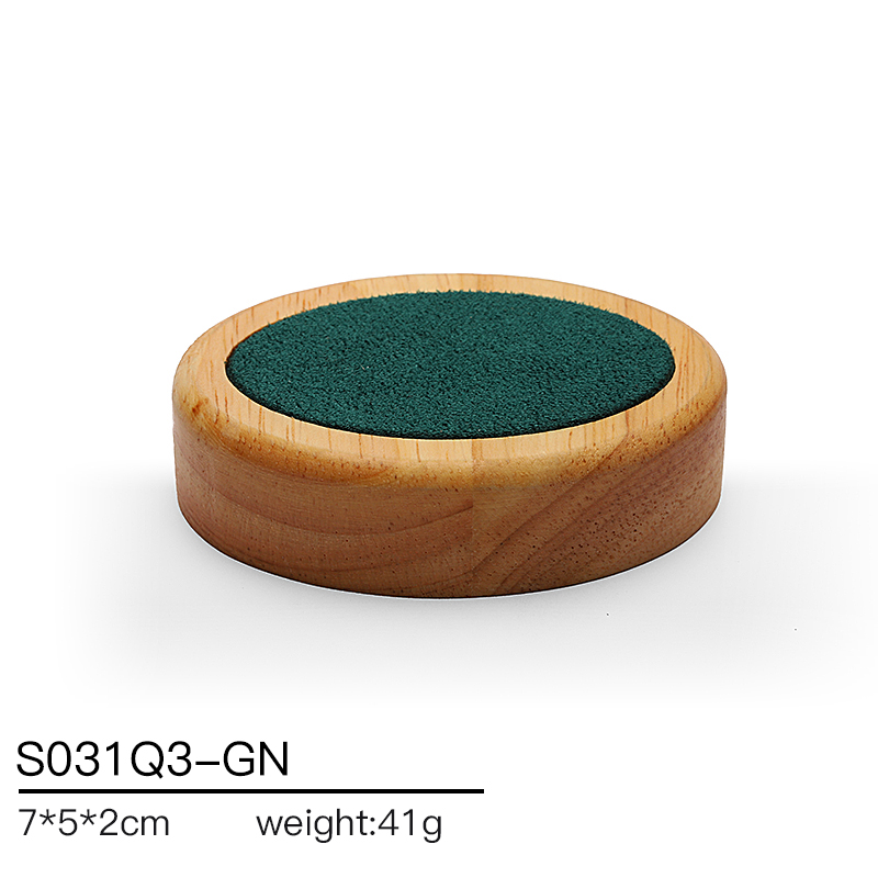 S031 DIGU Jewelry display props made of suede and rubber wood