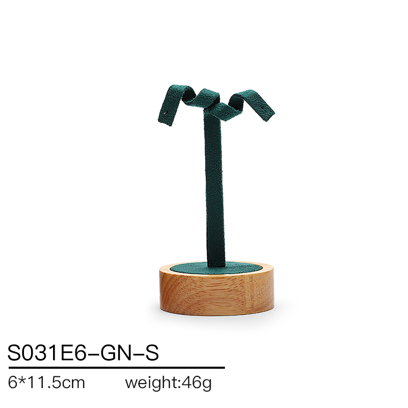S031 DIGU Jewelry display props made of suede and rubber wood
