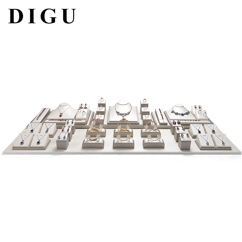 S029 DIGU PU Leather Ring Bracelet Chain Jewelry Display Stand Set