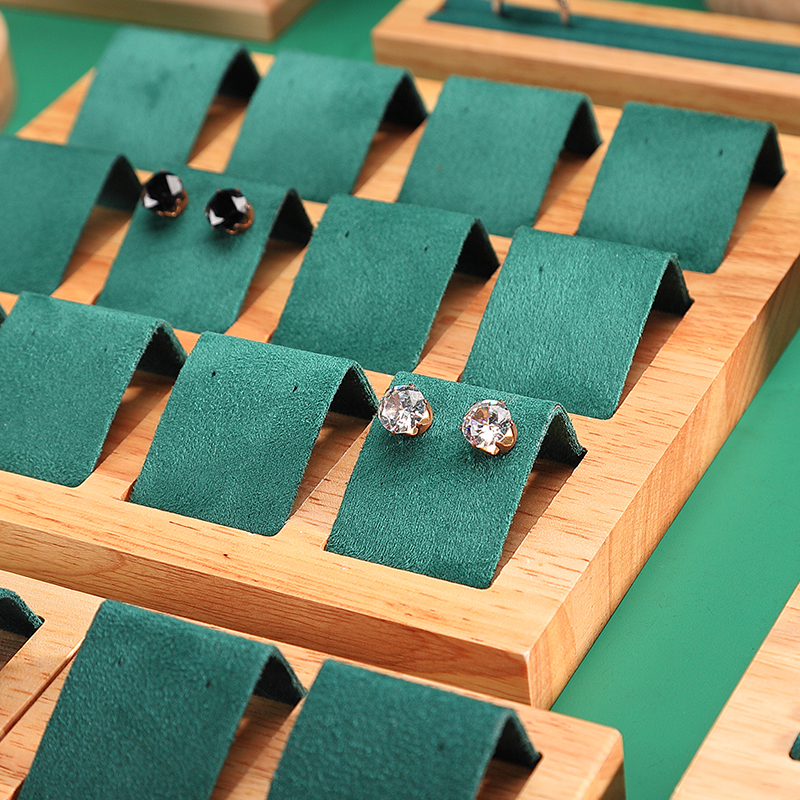 S031 DIGU Jewelry display props made of suede and rubber wood