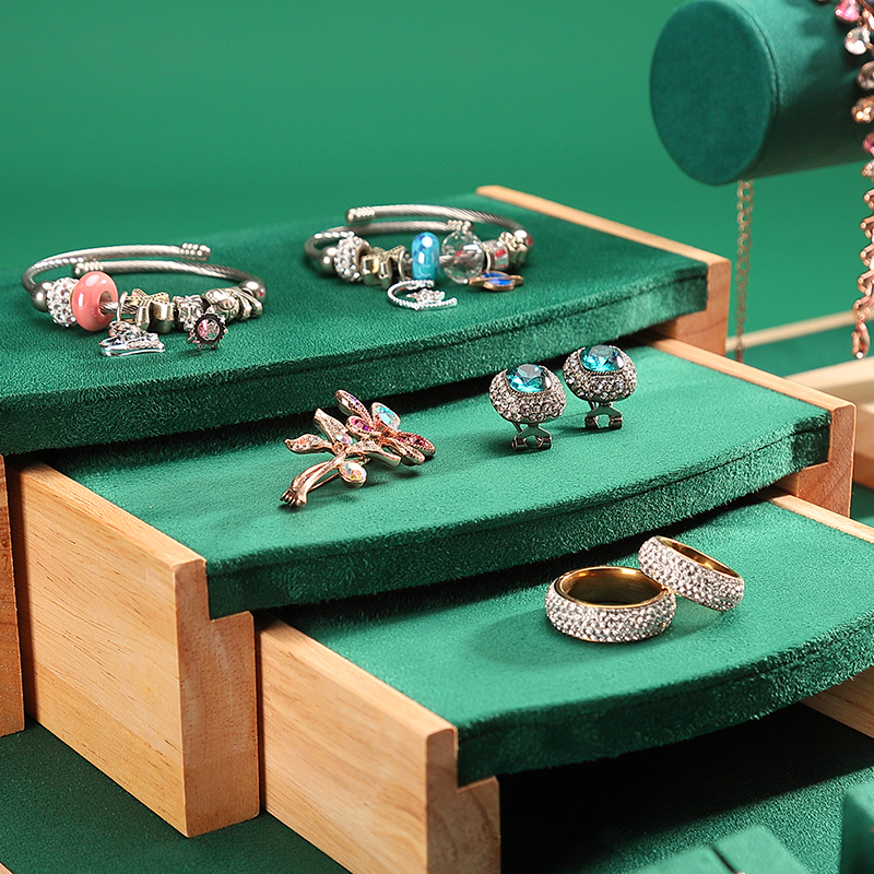 S031 DIGU Jewelry display props made of suede and rubber wood