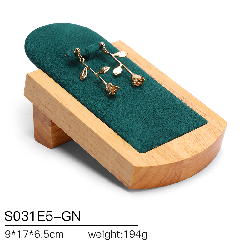 S031 DIGU Jewelry display props made of suede and rubber wood
