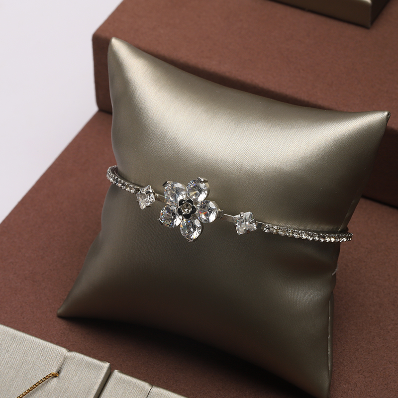 S040 DIGU Custom Handmade Bracelet Necklace Ring Earring Jewelry Display Stand Set